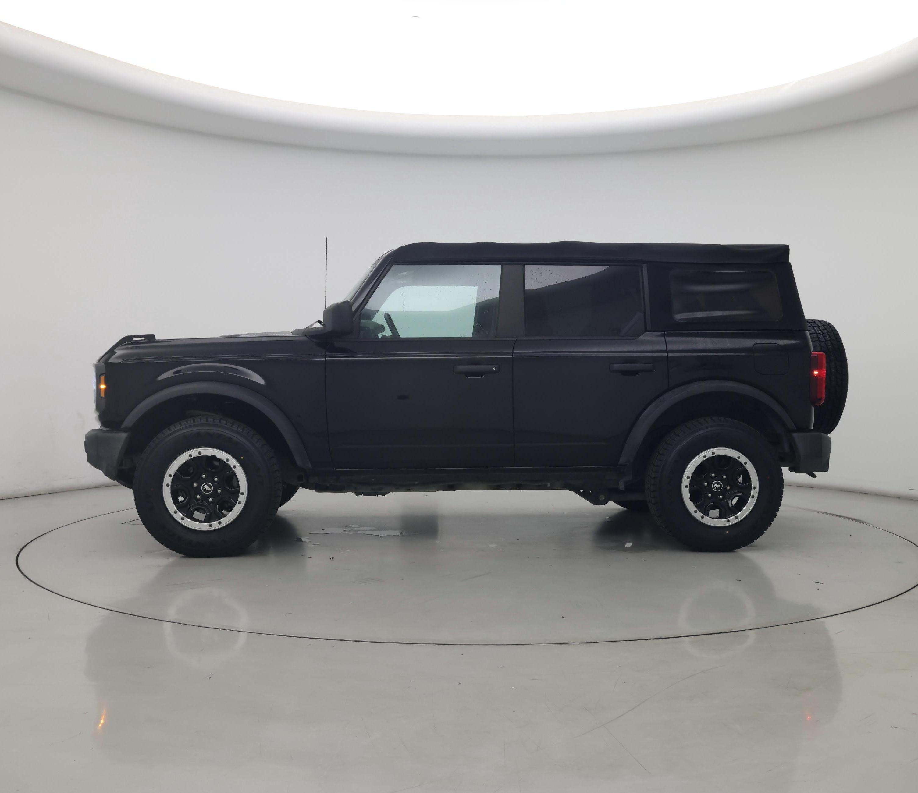 Thumbnail: 2021 Ford Bronco - 3