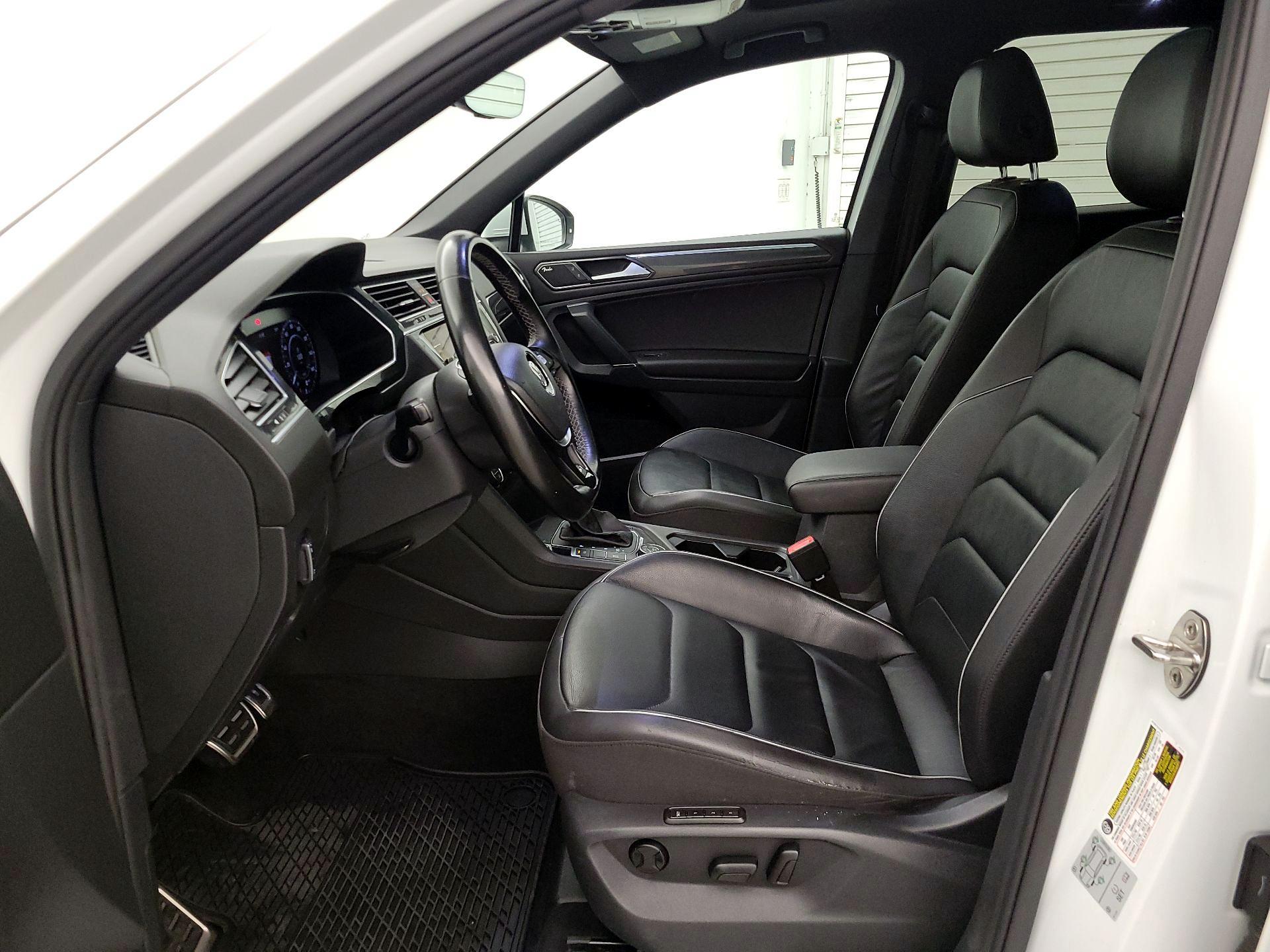 Thumbnail: 2018 Volkswagen Tiguan - 11