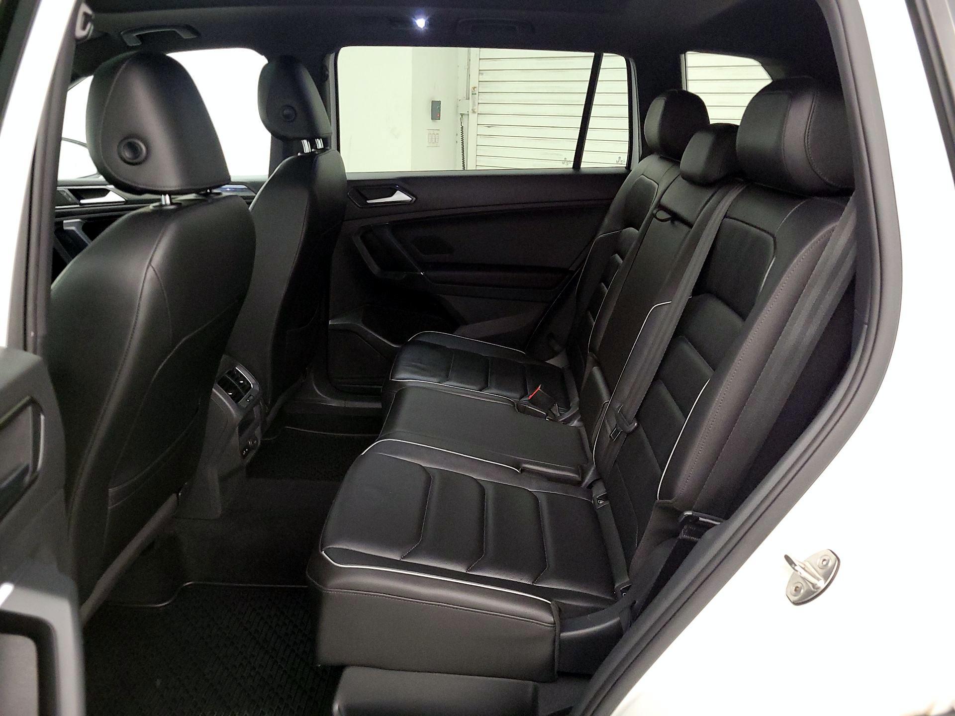 Thumbnail: 2018 Volkswagen Tiguan - 20