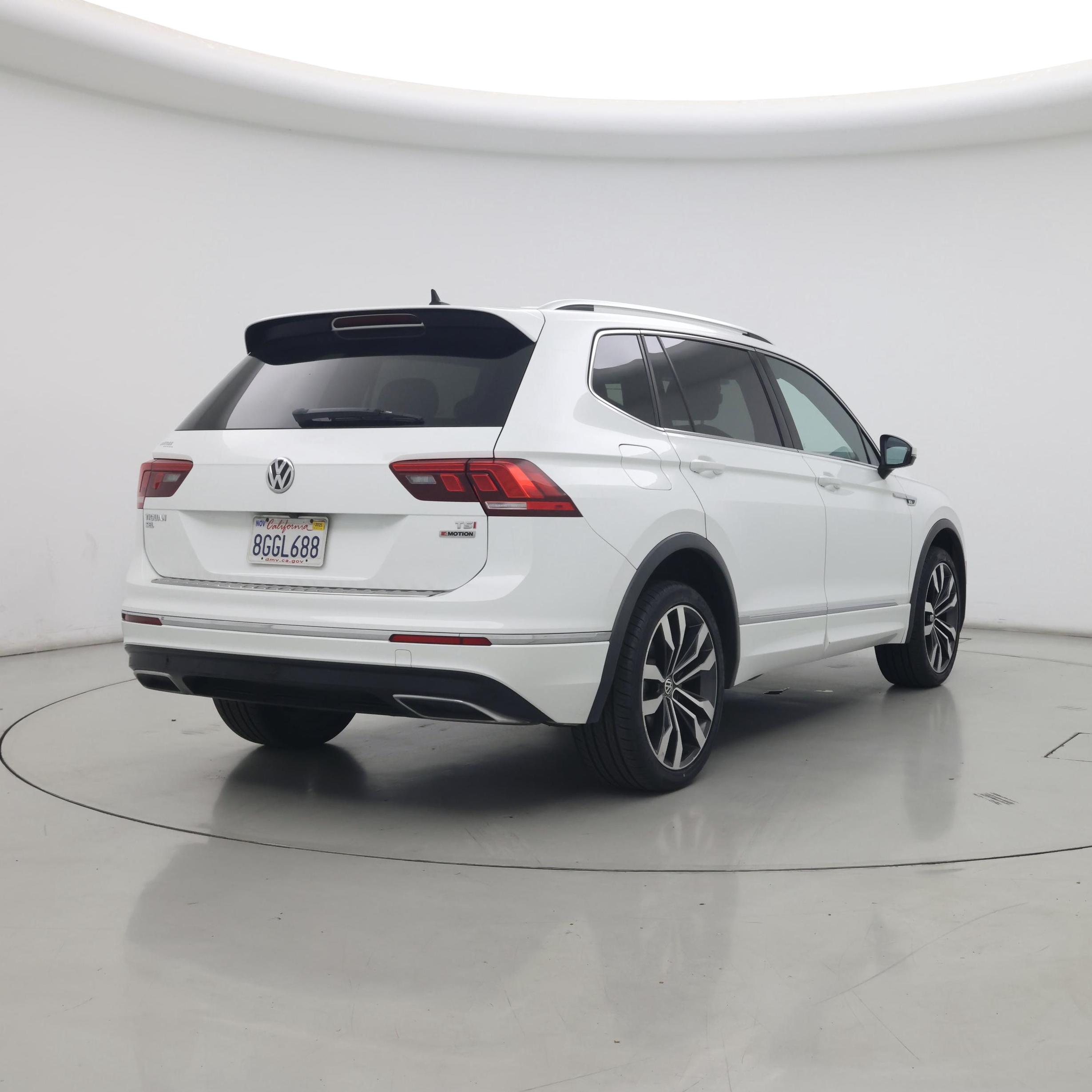 Thumbnail: 2018 Volkswagen Tiguan - 8