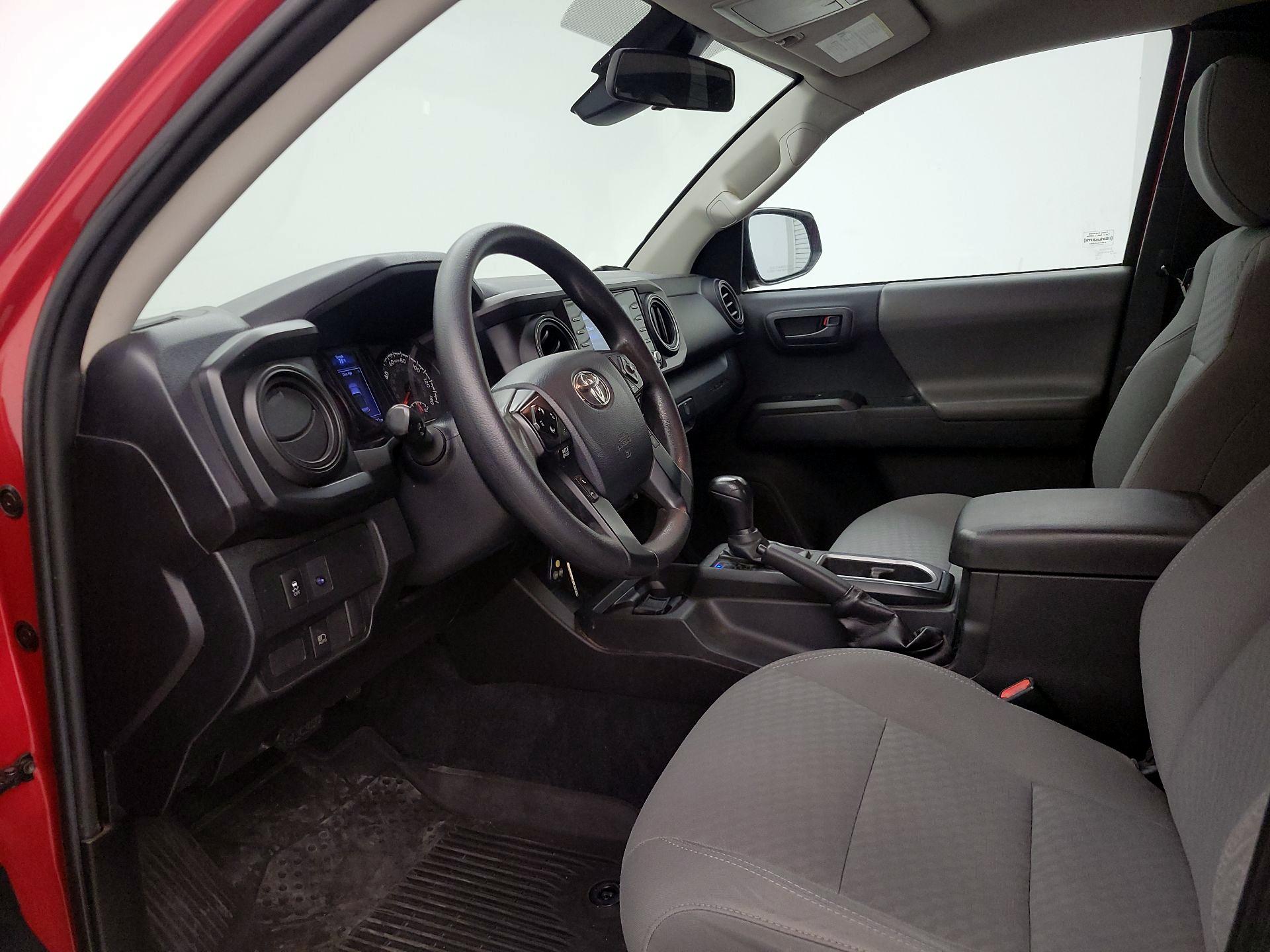 Thumbnail: 2020 Toyota Tacoma - 11