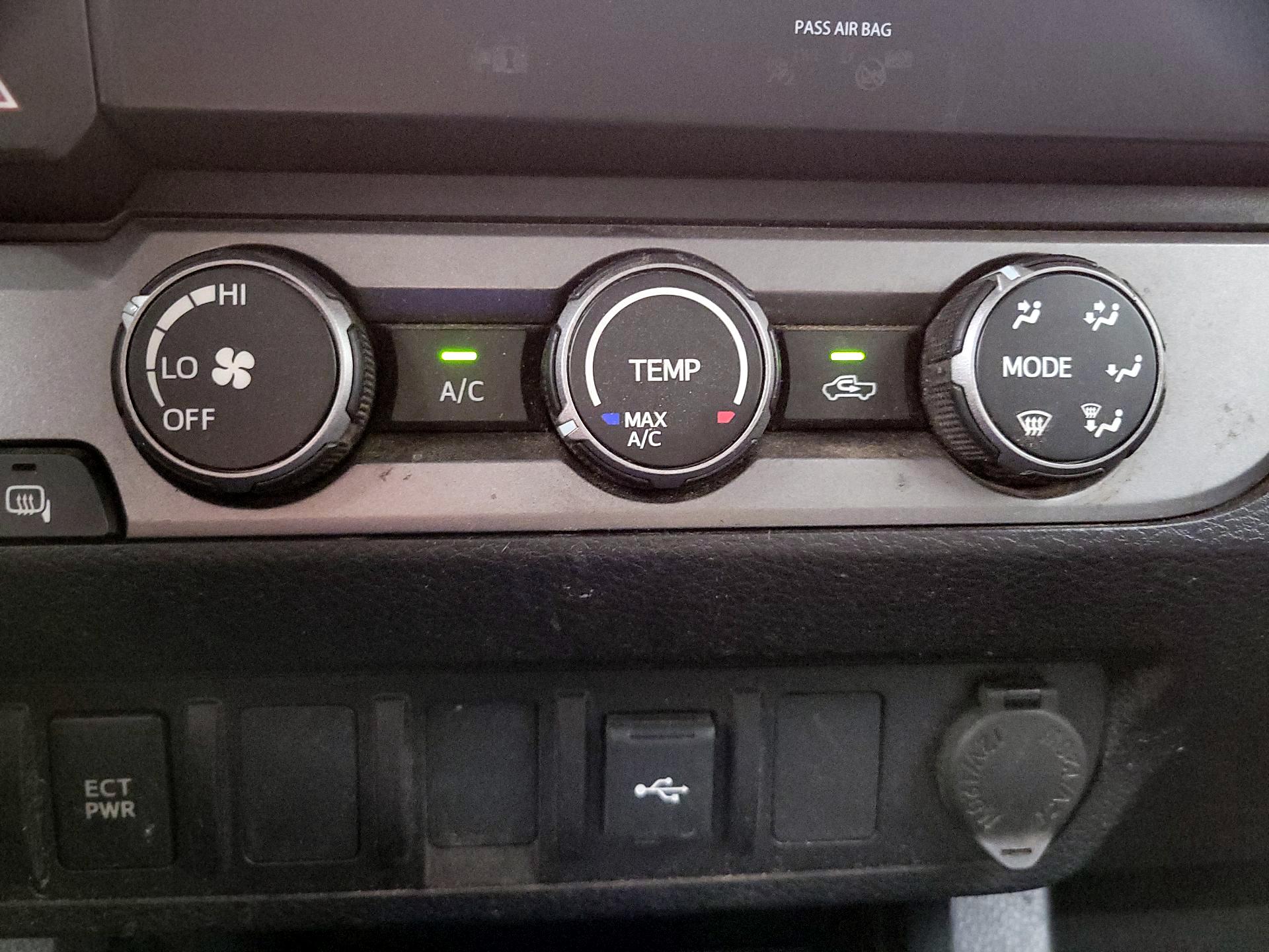 Thumbnail: 2020 Toyota Tacoma - 16