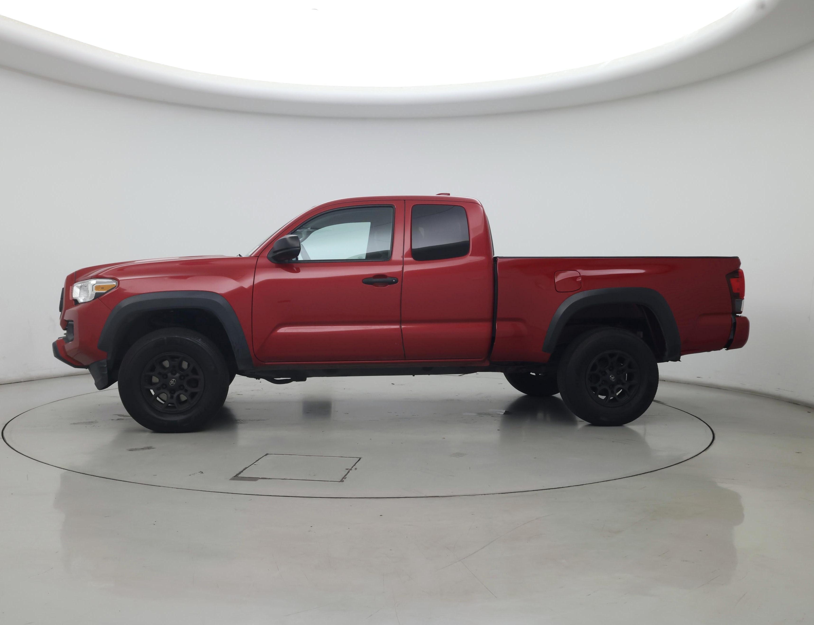 Thumbnail: 2020 Toyota Tacoma - 3