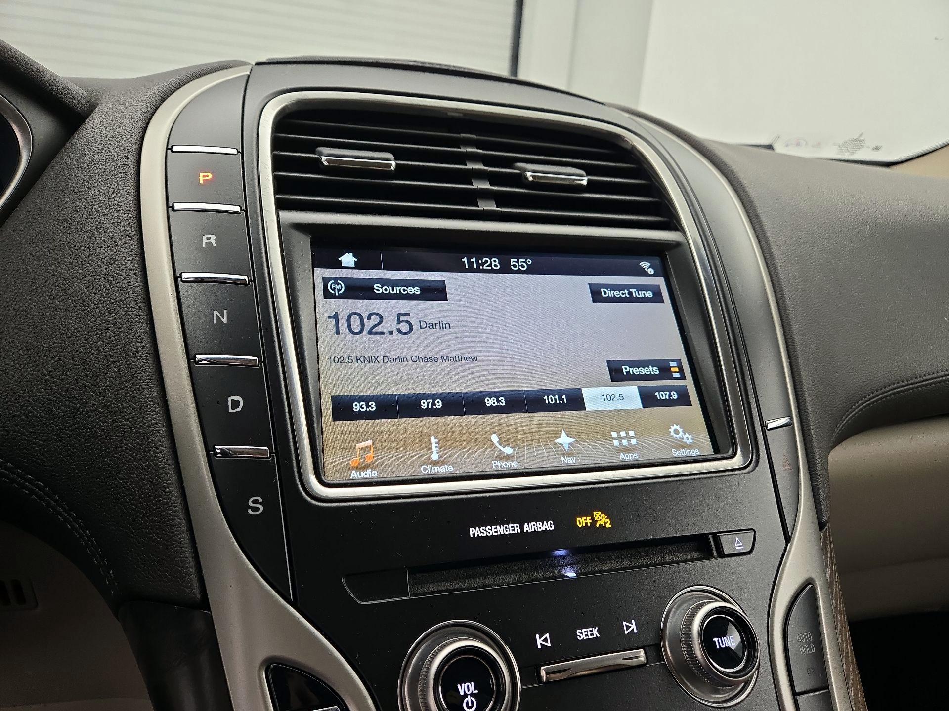 Thumbnail: 2017 Lincoln MKX - 16