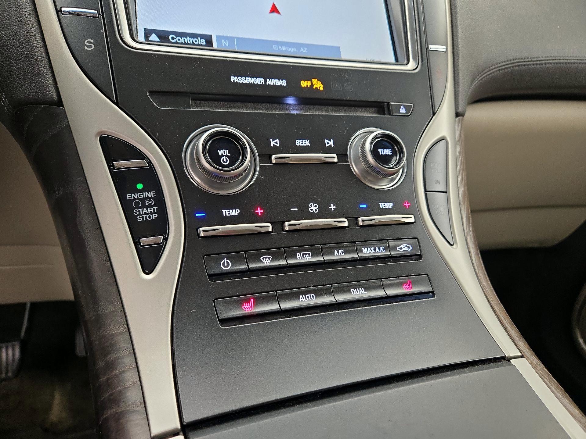 Thumbnail: 2017 Lincoln MKX - 17