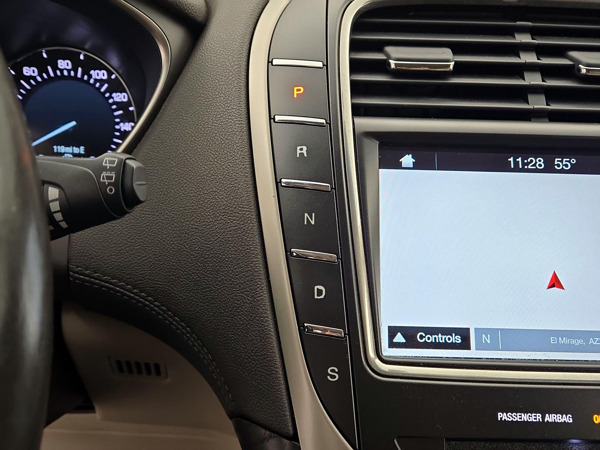 Thumbnail: 2017 Lincoln MKX - 18