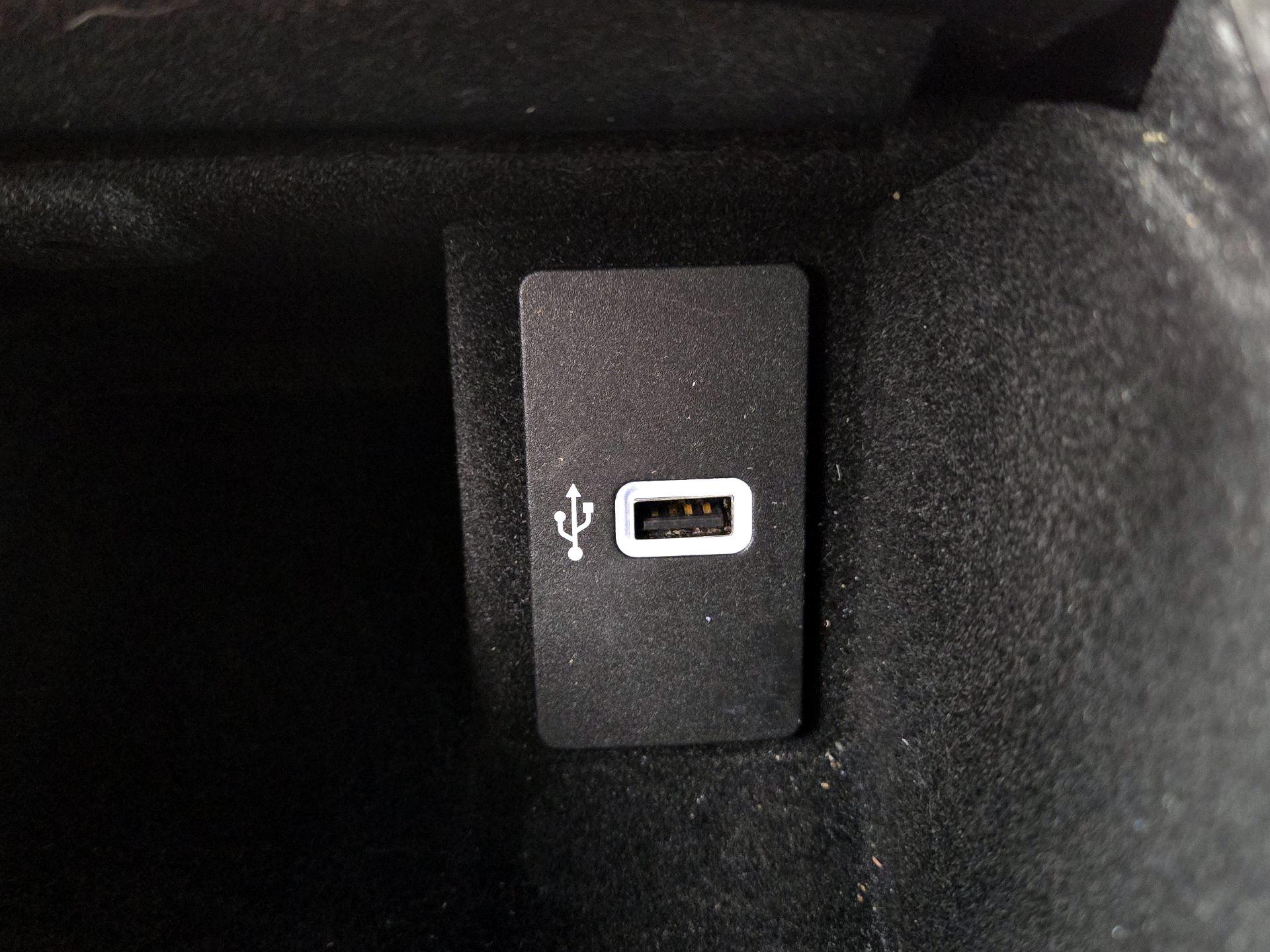 Thumbnail: 2017 Lincoln MKX - 19