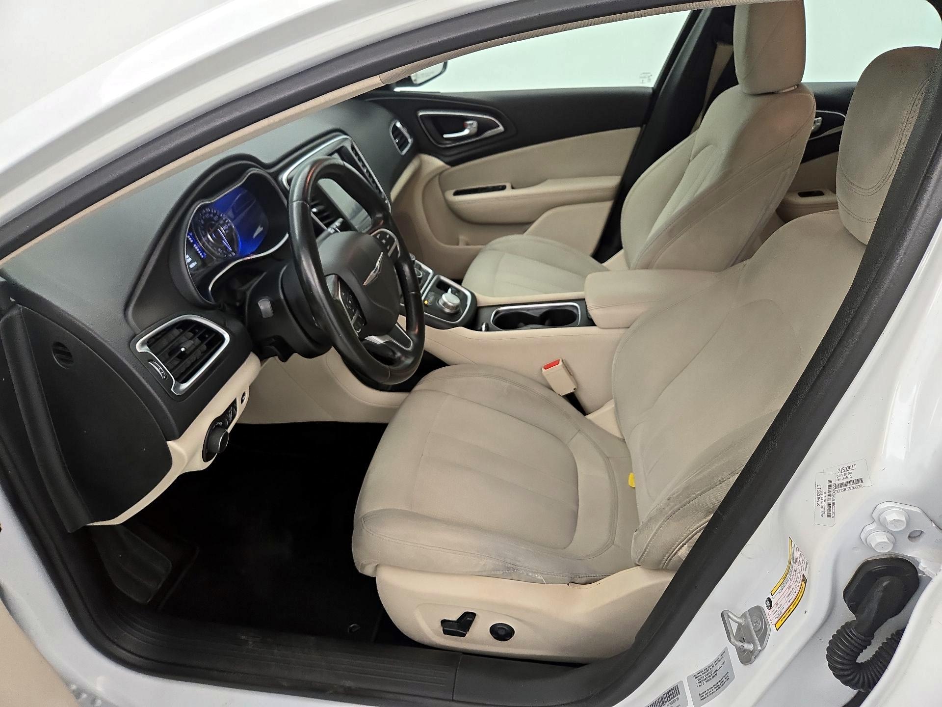 Thumbnail: 2015 Chrysler 200 - 11