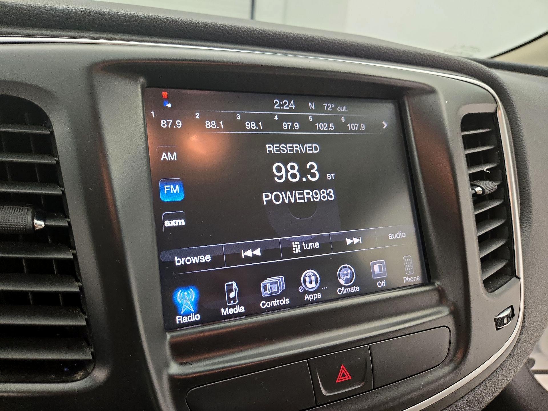 Thumbnail: 2015 Chrysler 200 - 15