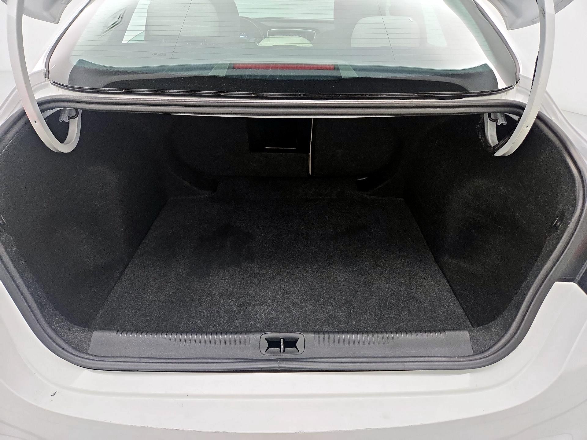 Thumbnail: 2015 Chrysler 200 - 19