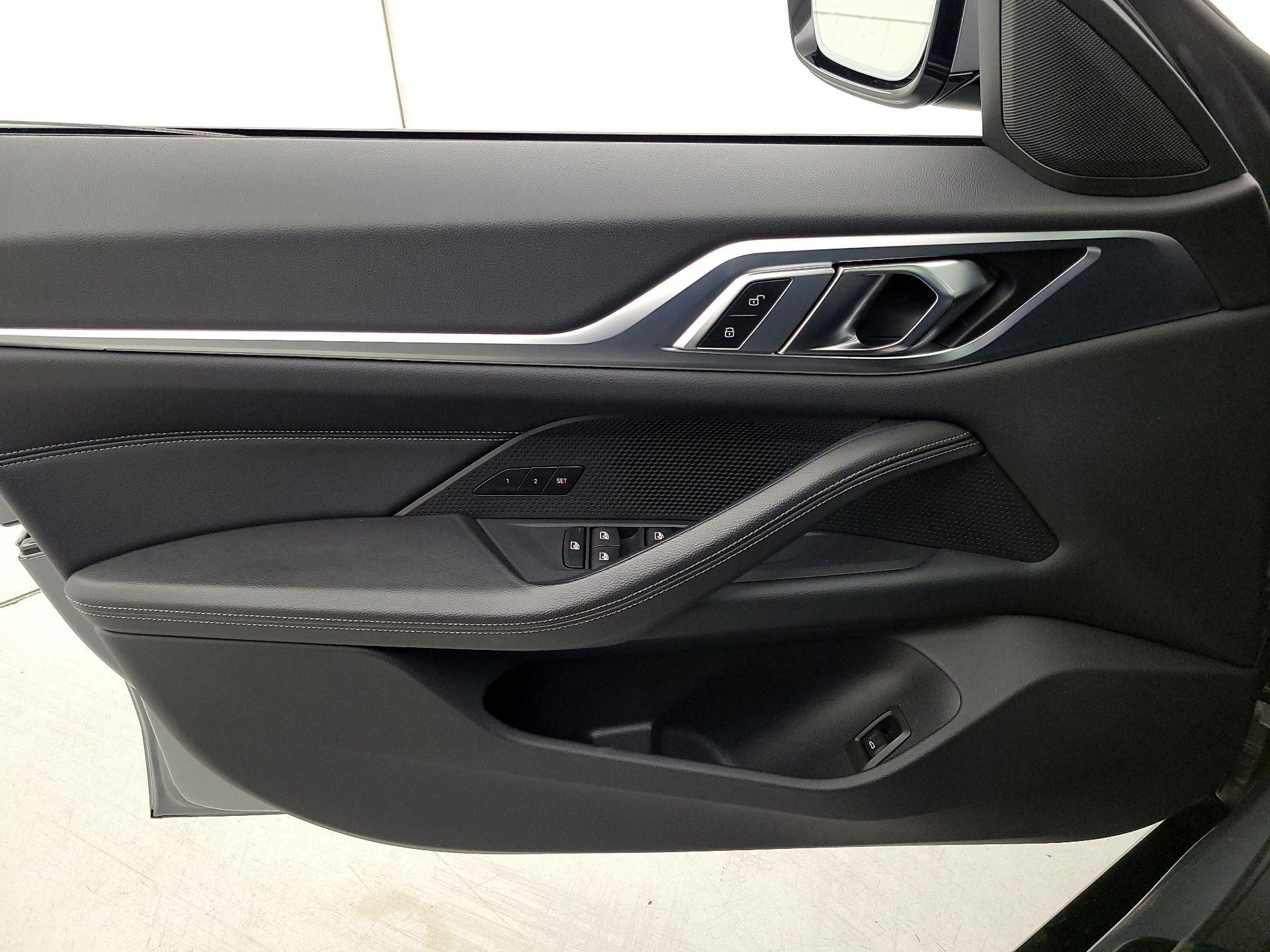 Thumbnail: 2022 BMW 4 Series - 12