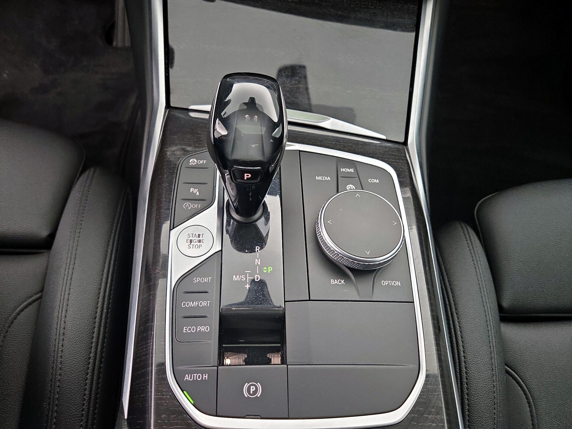 Thumbnail: 2019 BMW 3 Series - 17