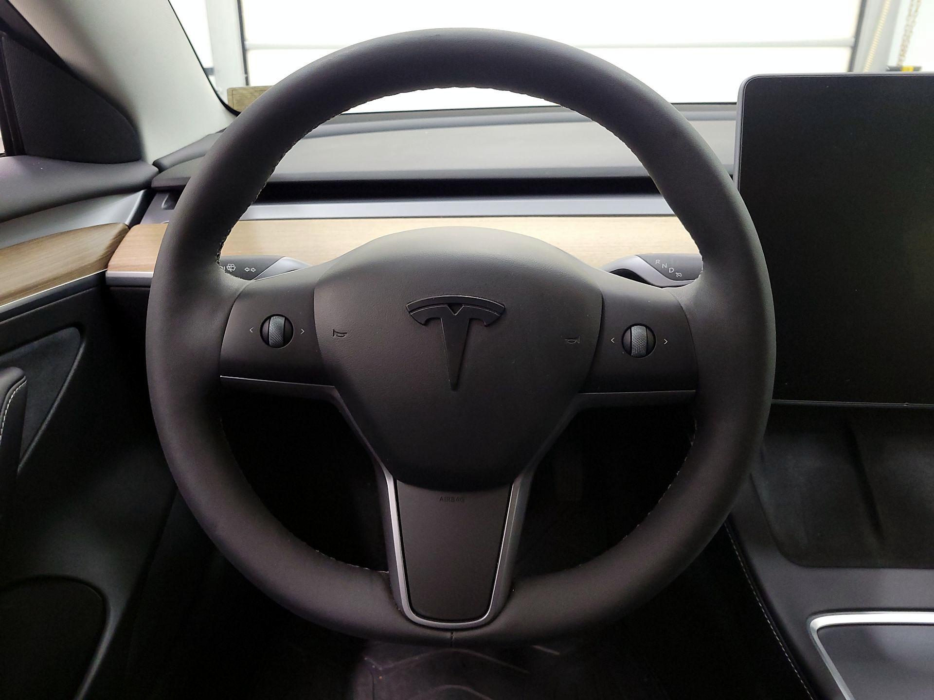 Thumbnail: 2022 Tesla Model 3 - 10