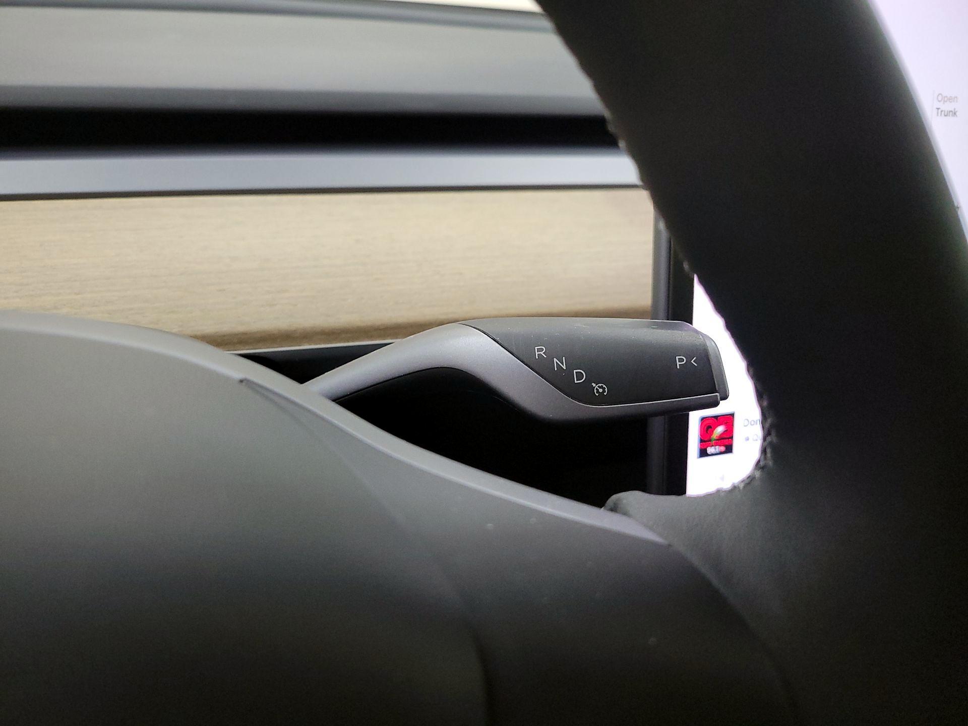 Thumbnail: 2022 Tesla Model 3 - 17