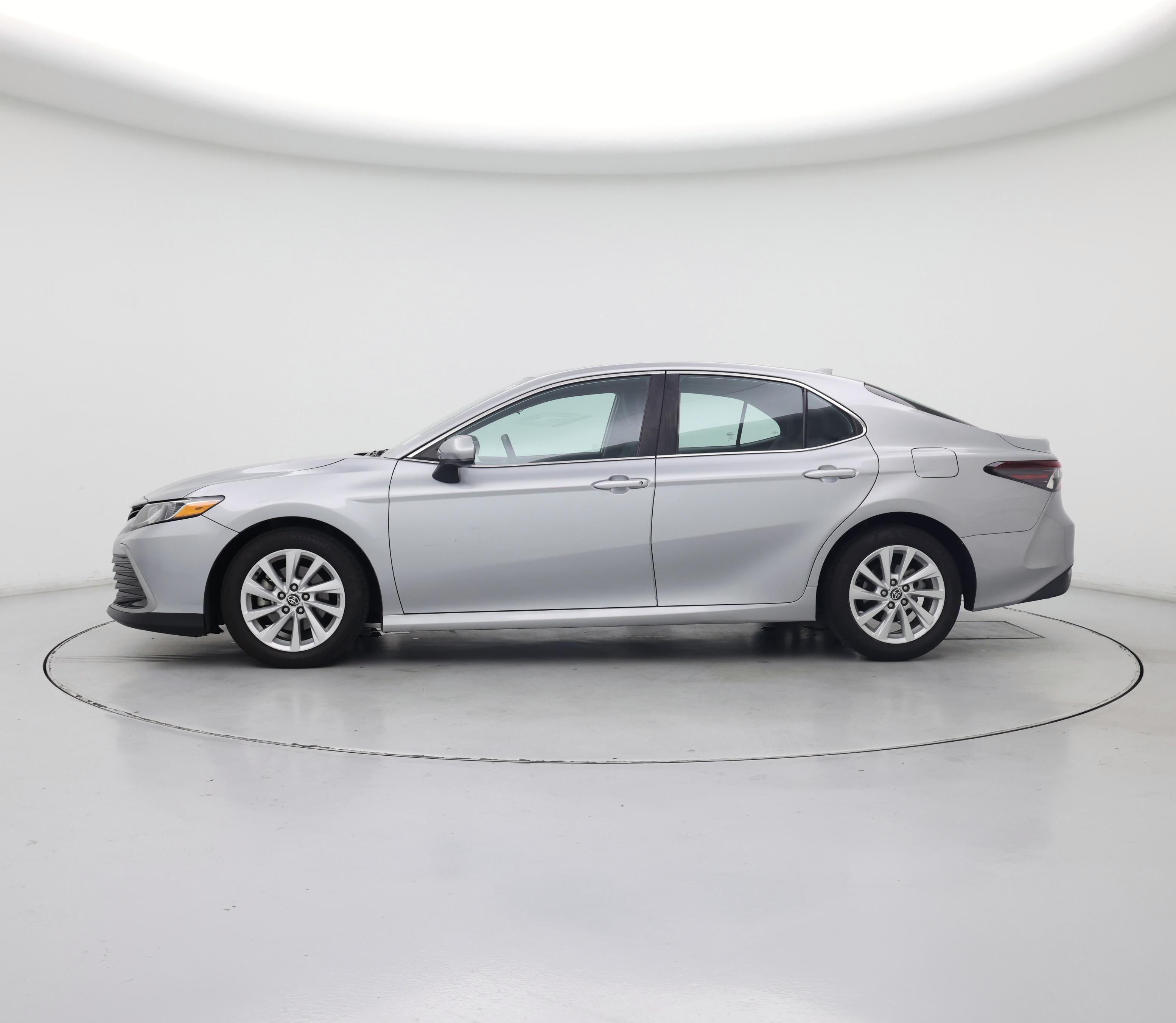 Thumbnail: 2021 Toyota Camry - 3