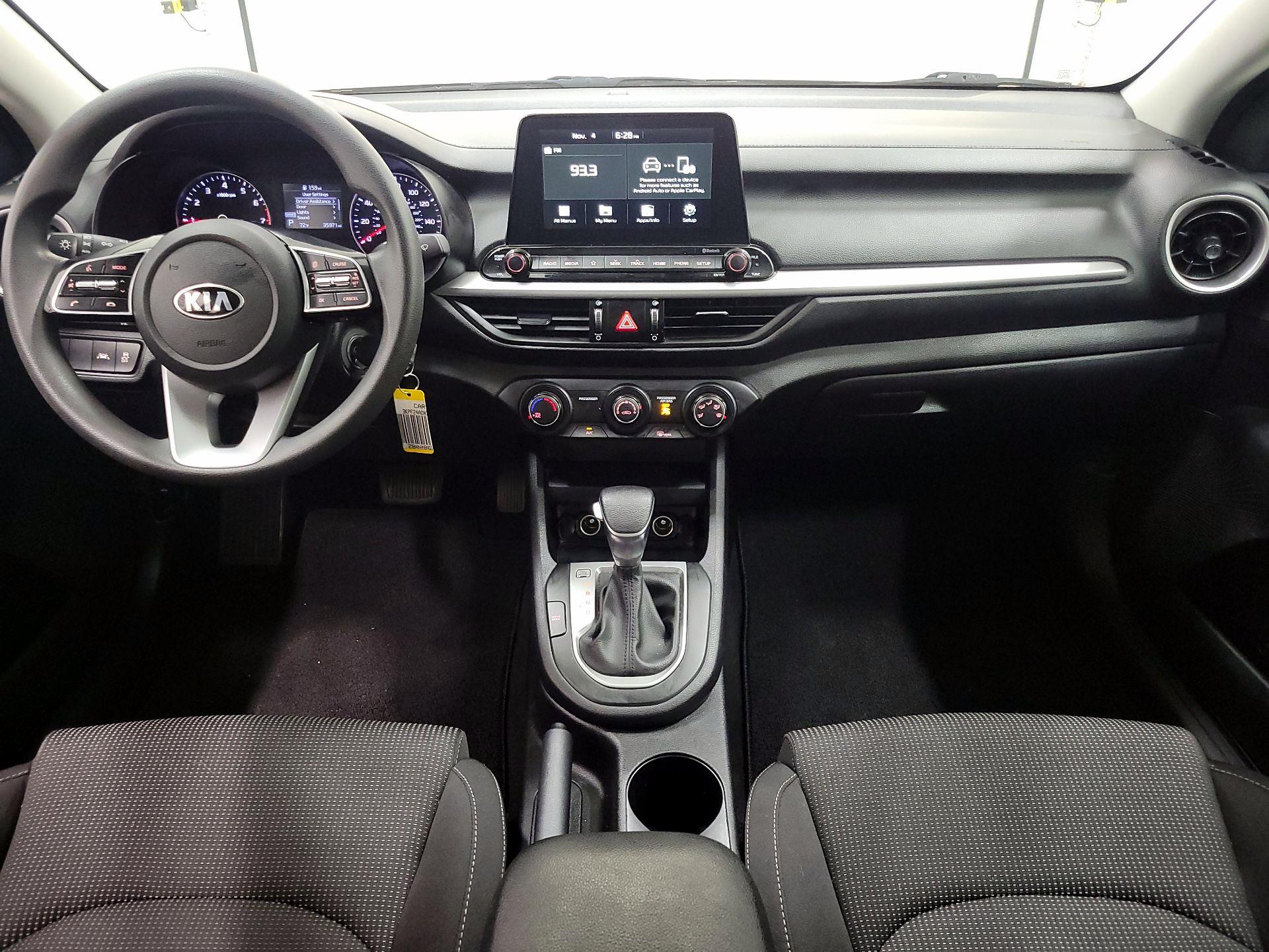 Thumbnail: 2020 Kia Forte - 9