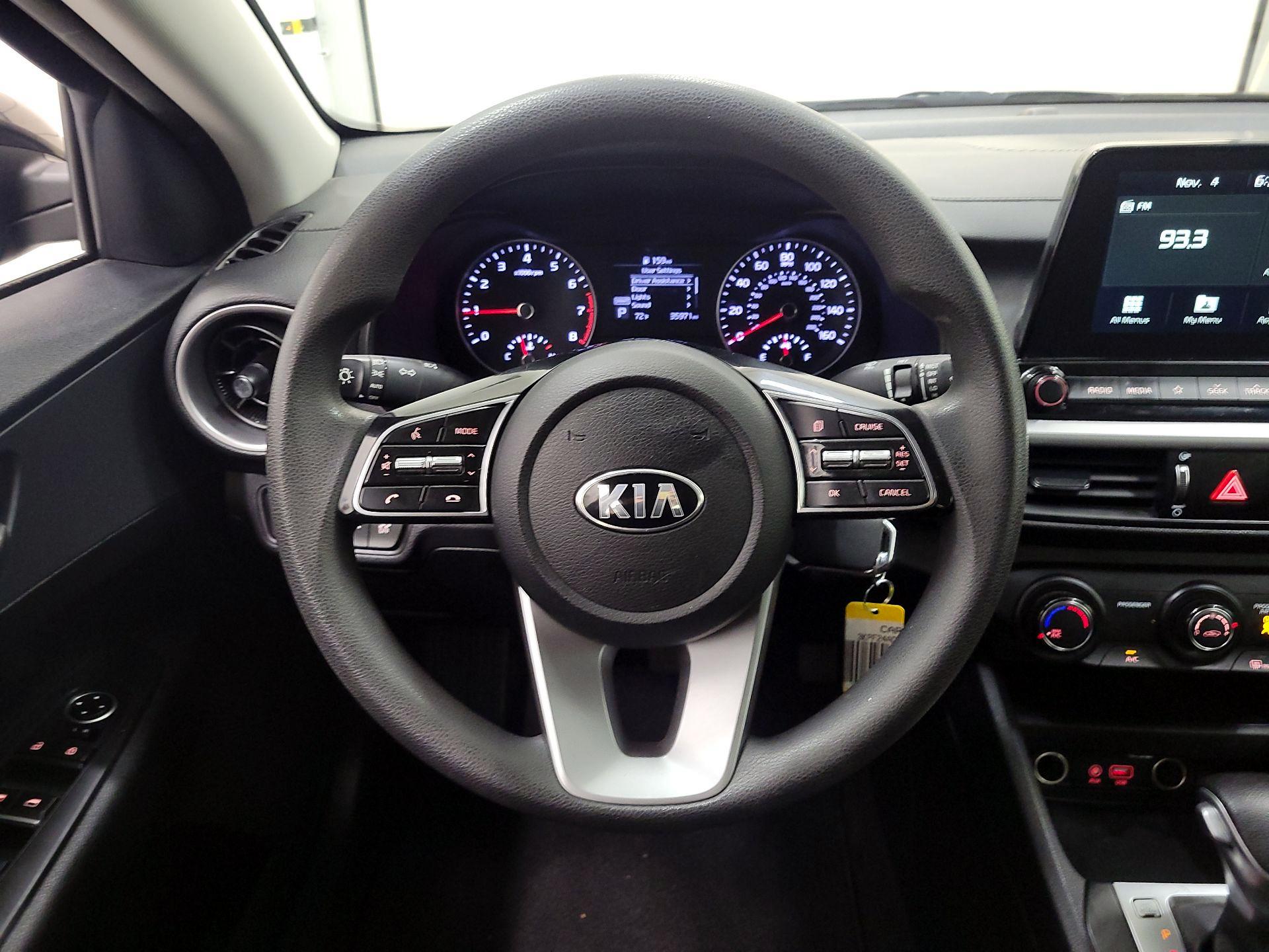 Thumbnail: 2020 Kia Forte - 10