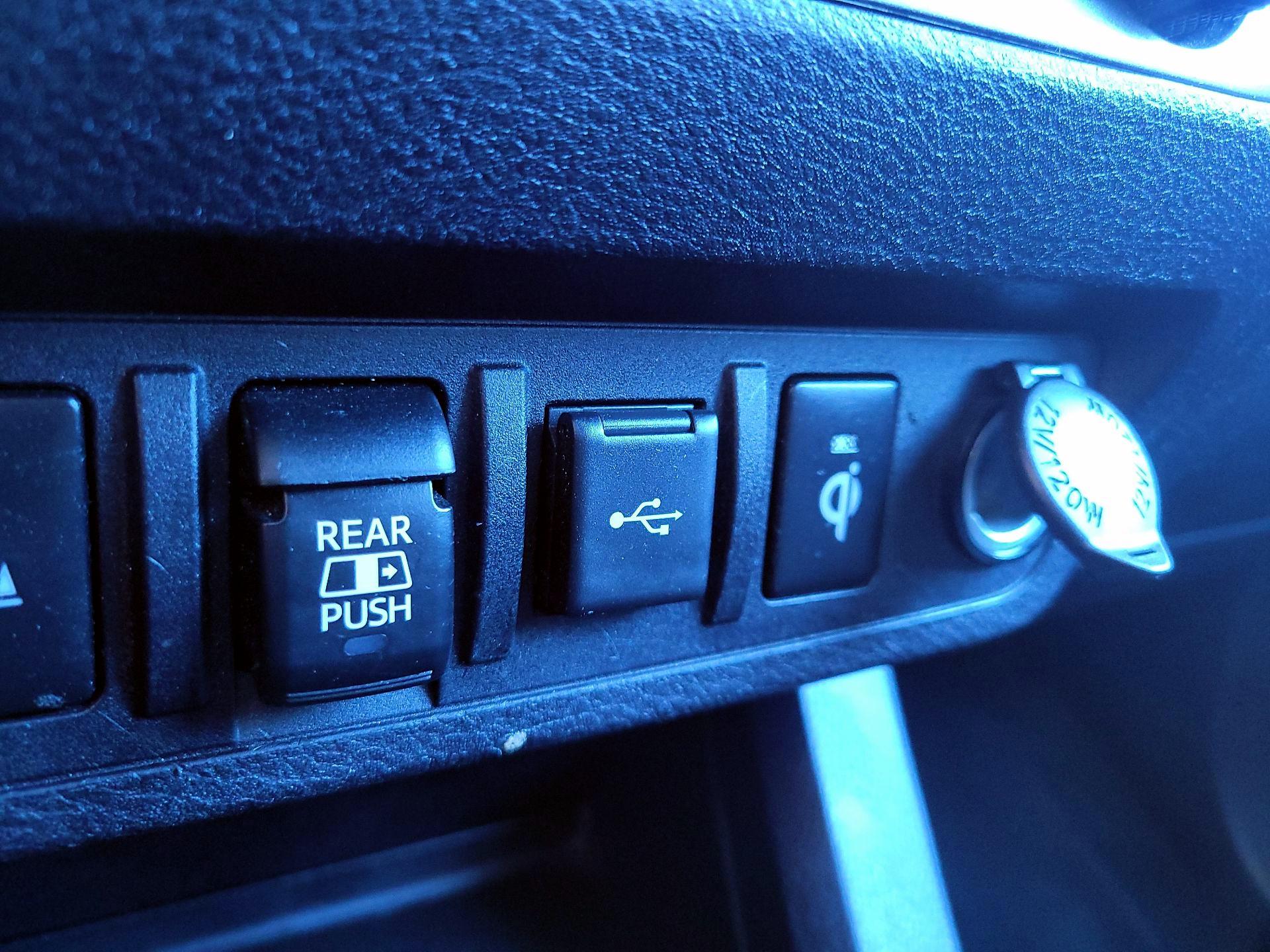 Thumbnail: 2022 Toyota Tacoma - 18