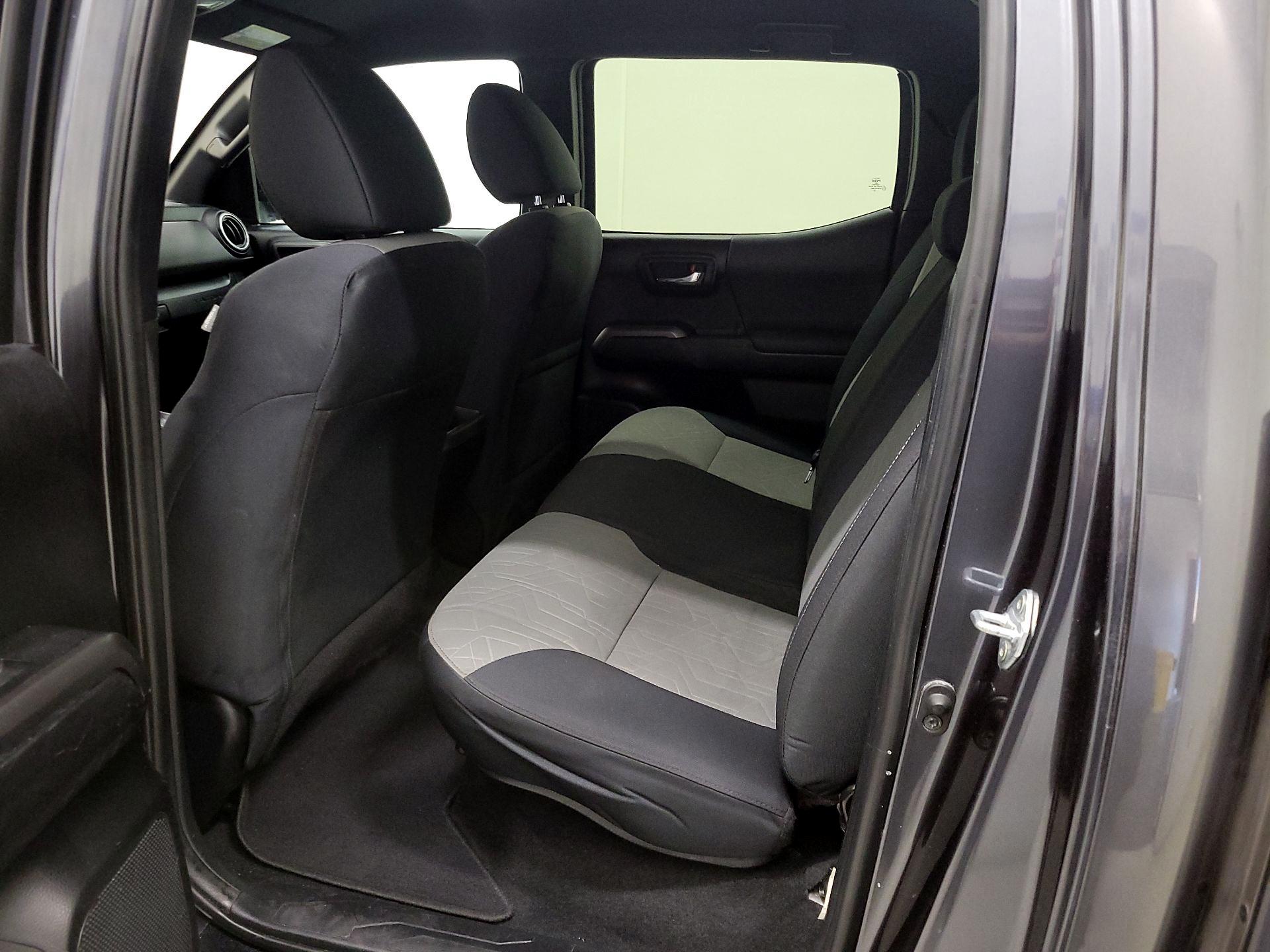 Thumbnail: 2022 Toyota Tacoma - 19