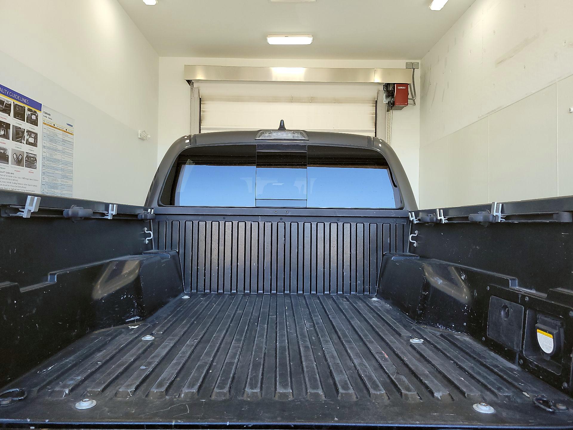 Thumbnail: 2022 Toyota Tacoma - 20