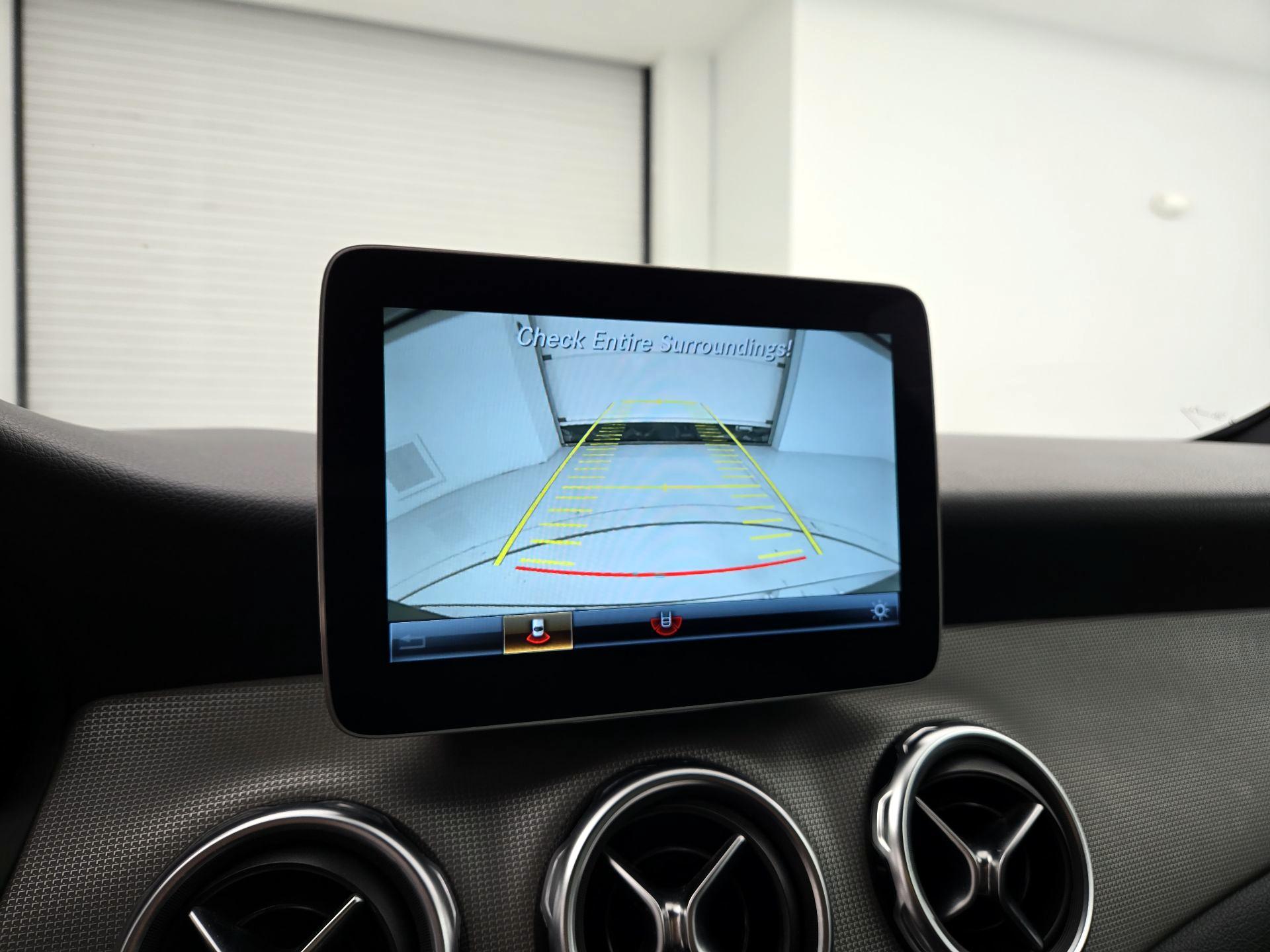 Thumbnail: 2019 Mercedes-Benz GLA - 14