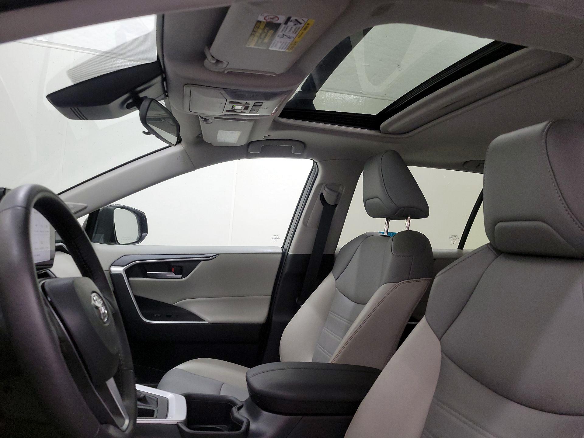 Thumbnail: 2023 Toyota RAV4 - 19