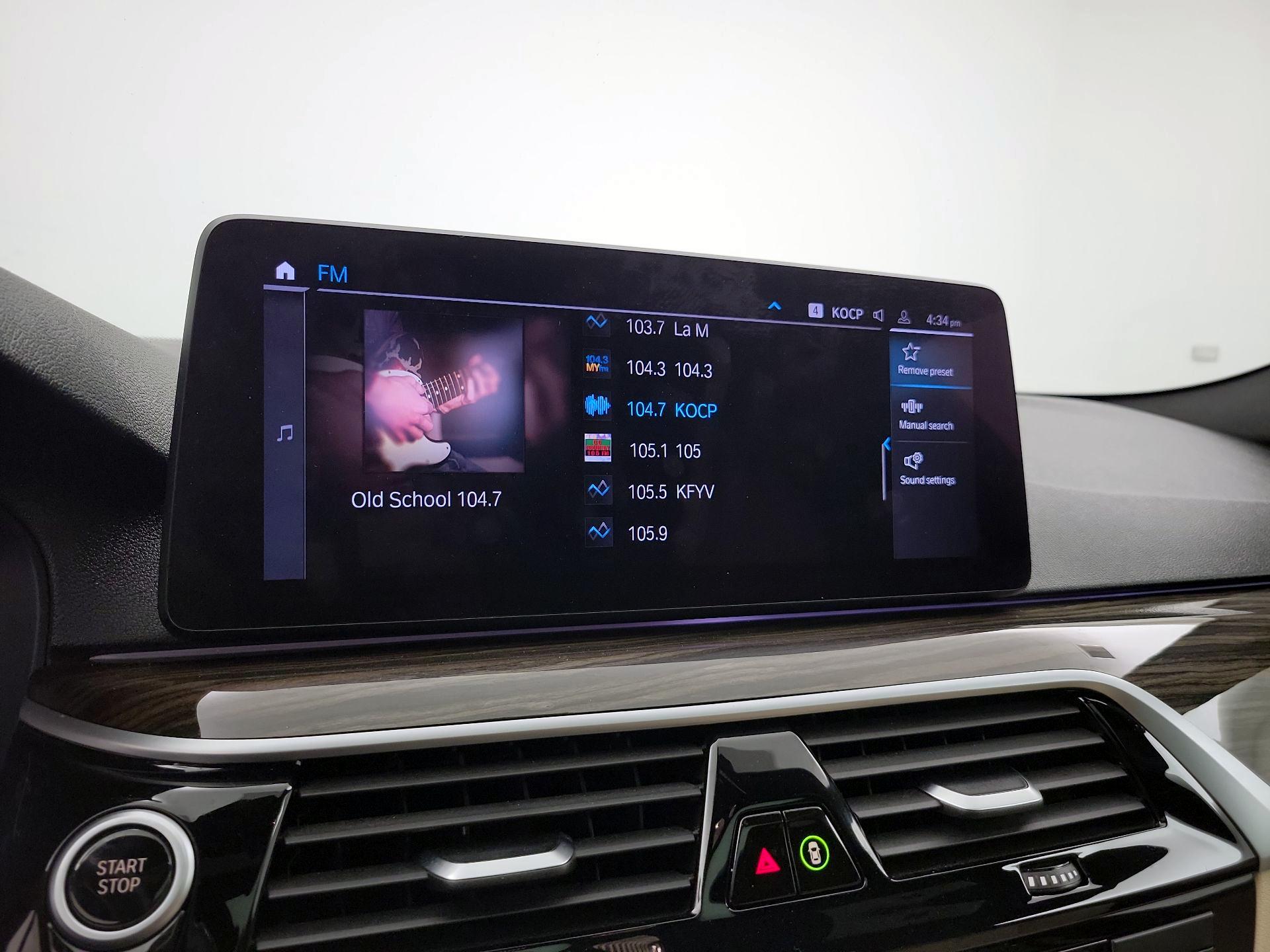 Thumbnail: 2021 BMW 5 Series - 16