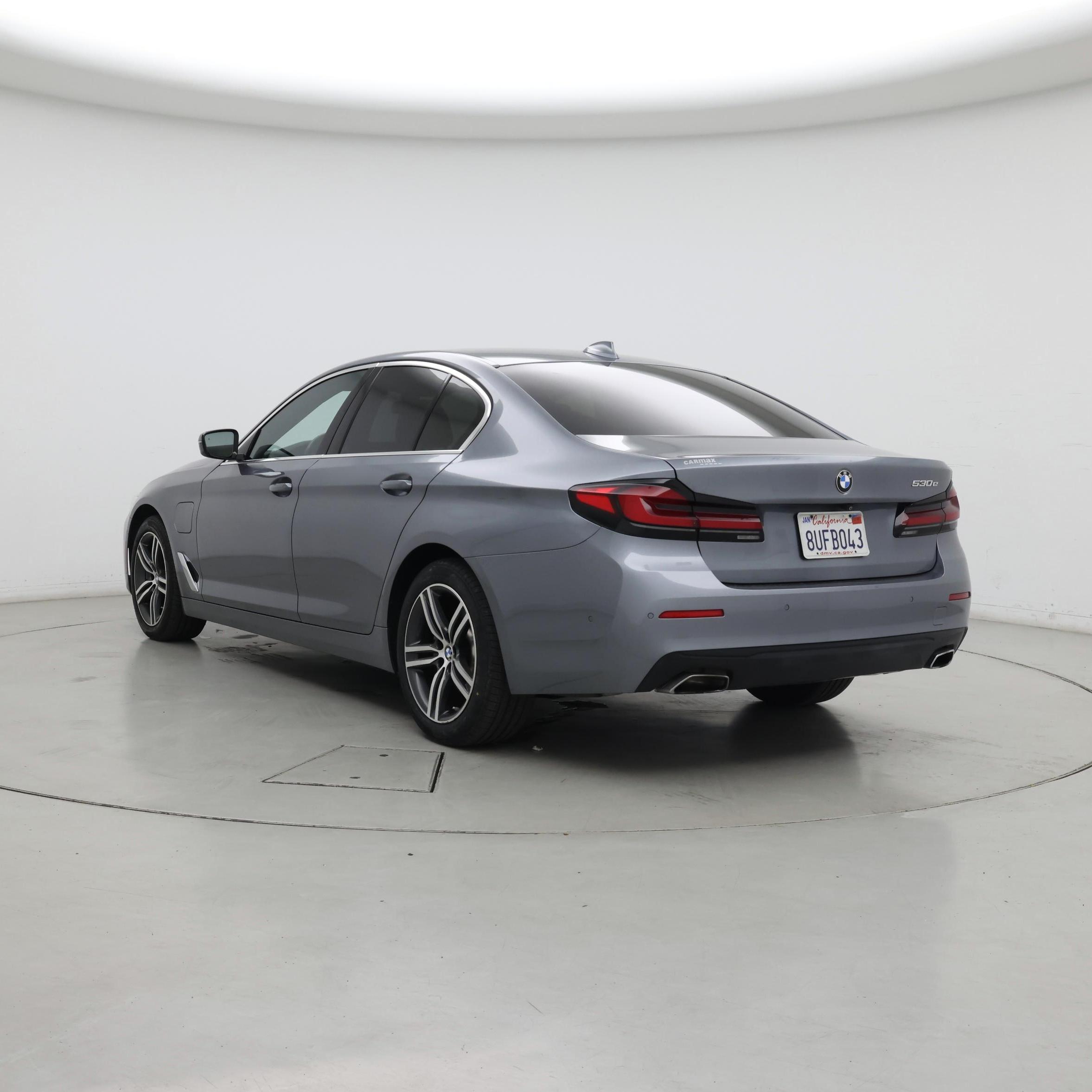 Thumbnail: 2021 BMW 5 Series - 2
