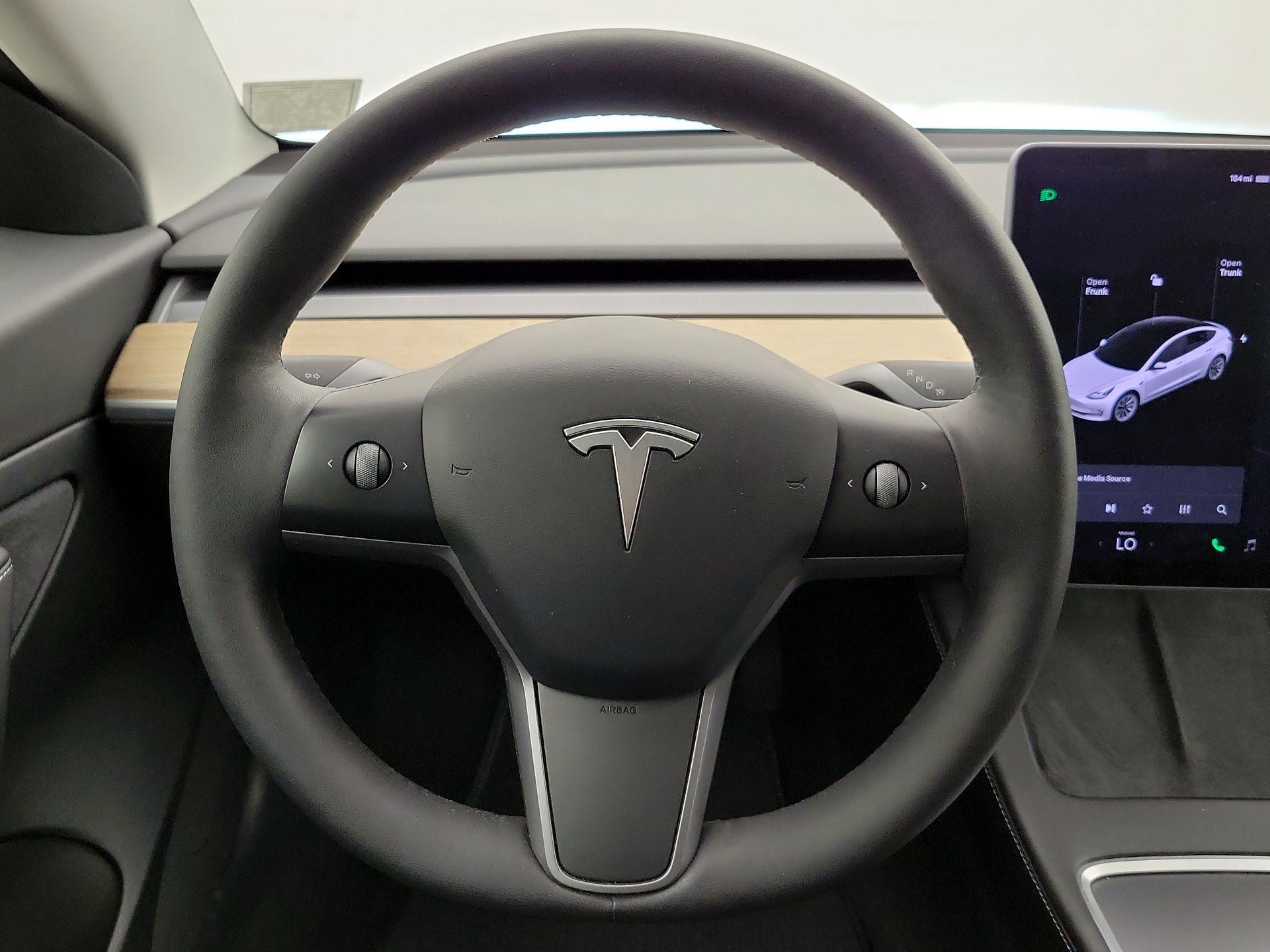 Thumbnail: 2021 Tesla Model 3 - 10