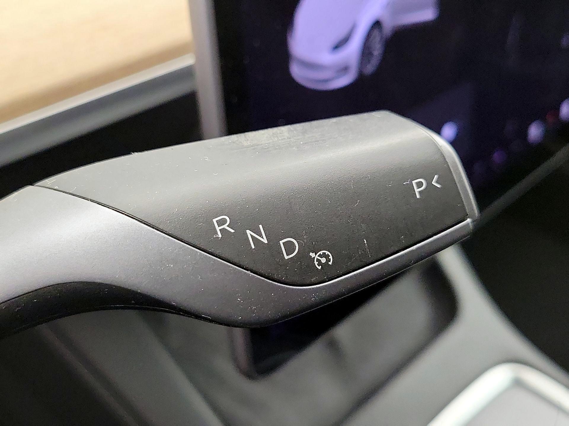 Thumbnail: 2021 Tesla Model 3 - 17