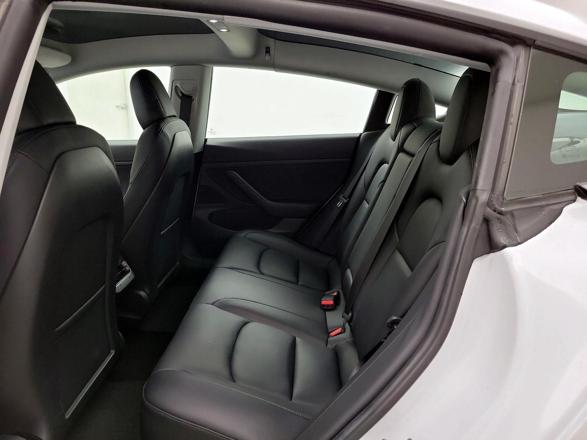 Thumbnail: 2021 Tesla Model 3 - 20