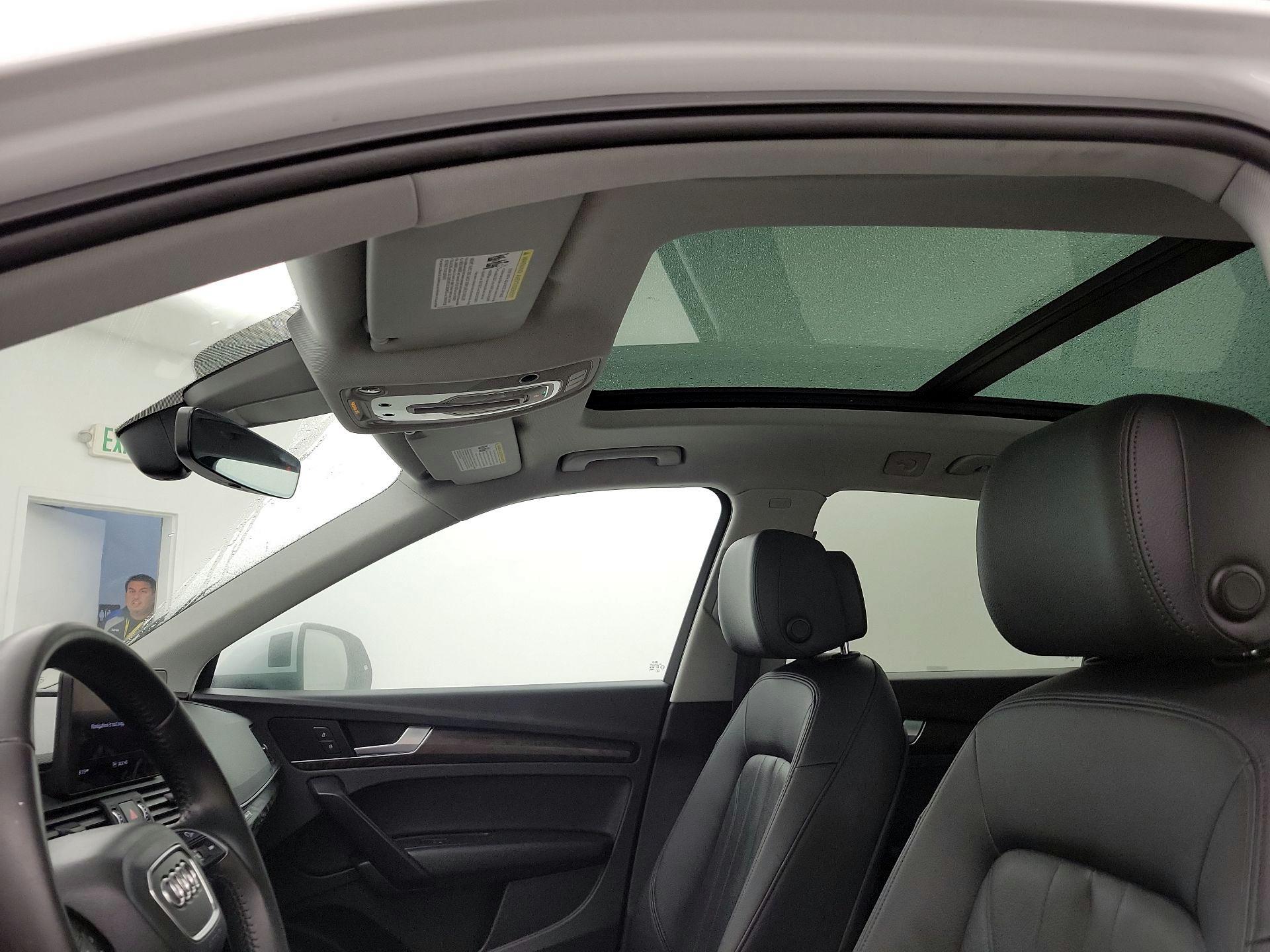 Thumbnail: 2019 Audi Q5 - 19