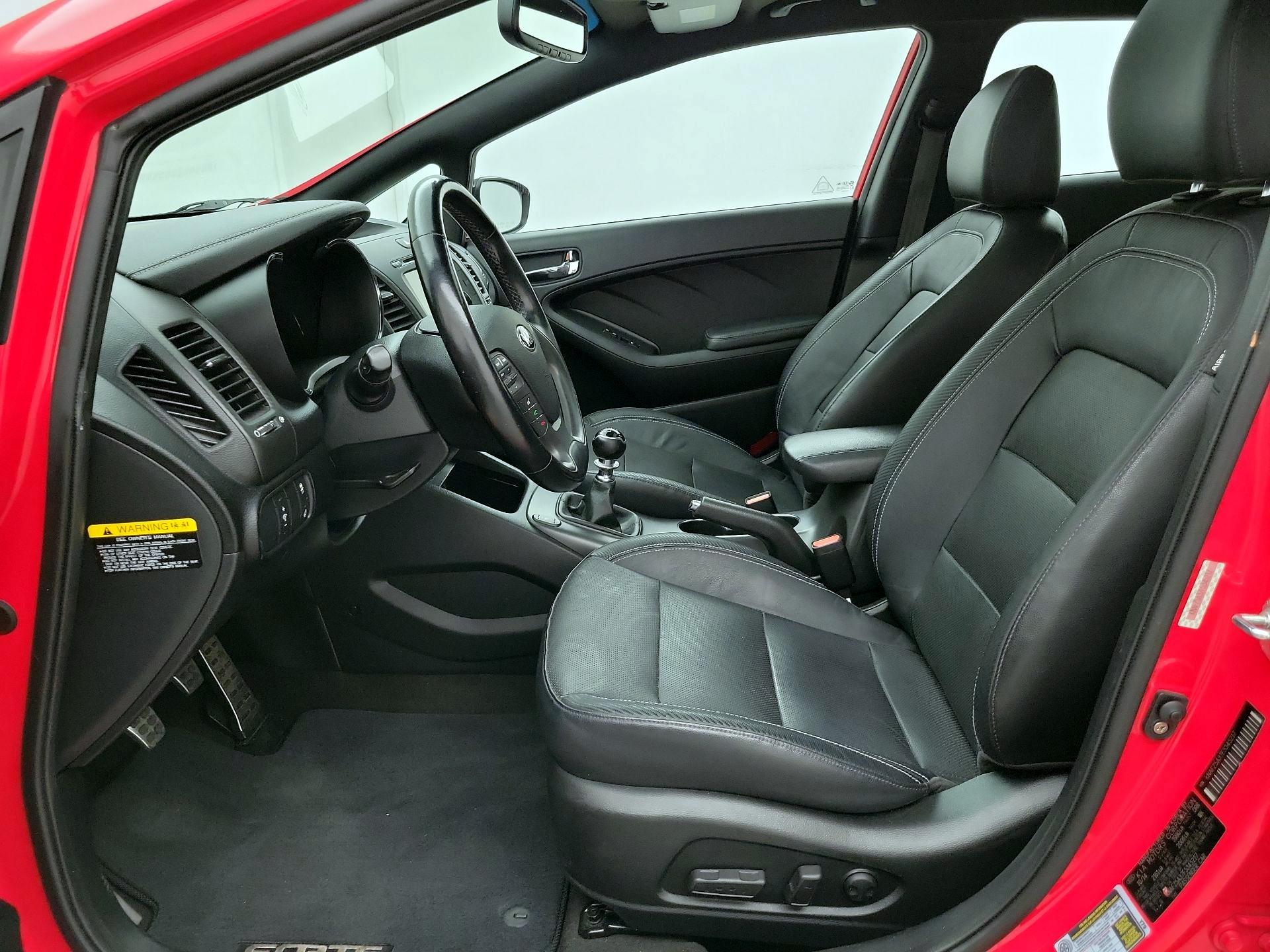 Thumbnail: 2015 Kia Forte - 11