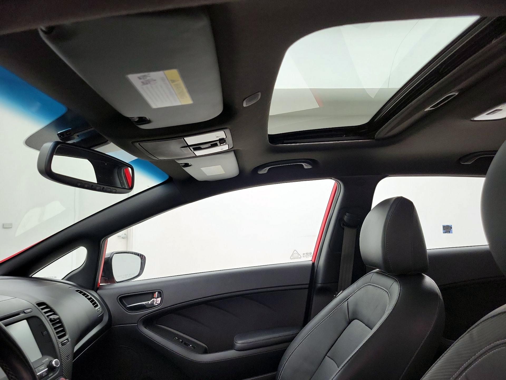 Thumbnail: 2015 Kia Forte - 20