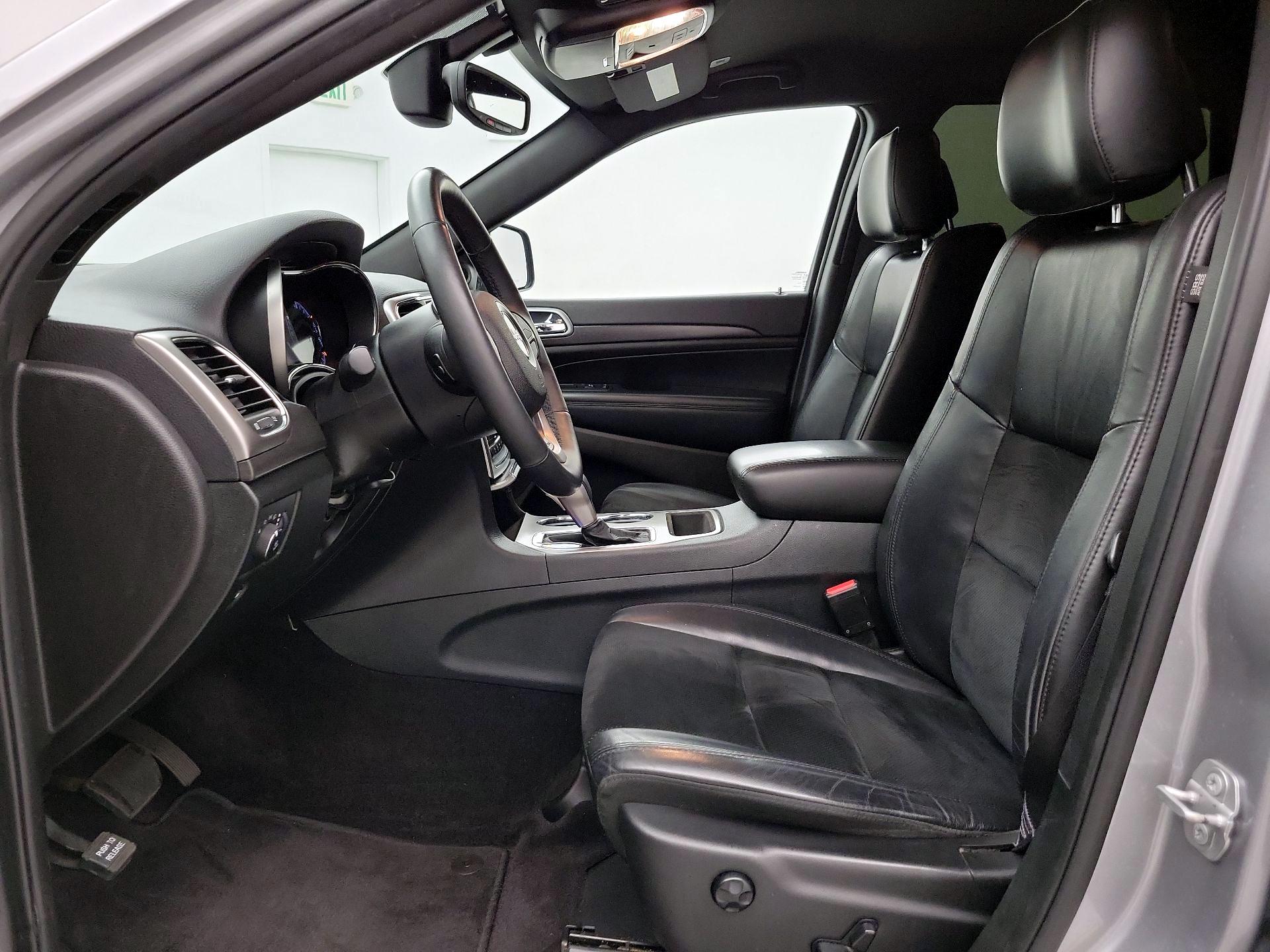 Thumbnail: 2018 Jeep Grand Cherokee - 11
