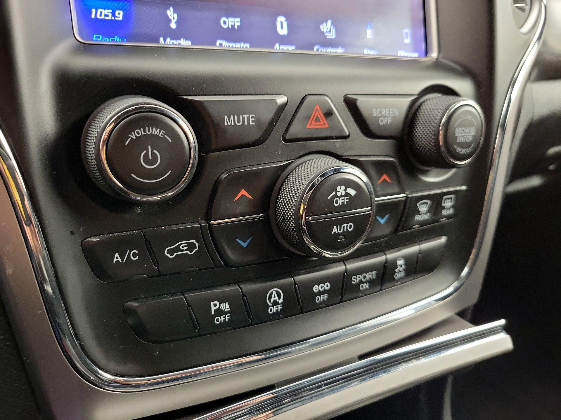 Thumbnail: 2018 Jeep Grand Cherokee - 17