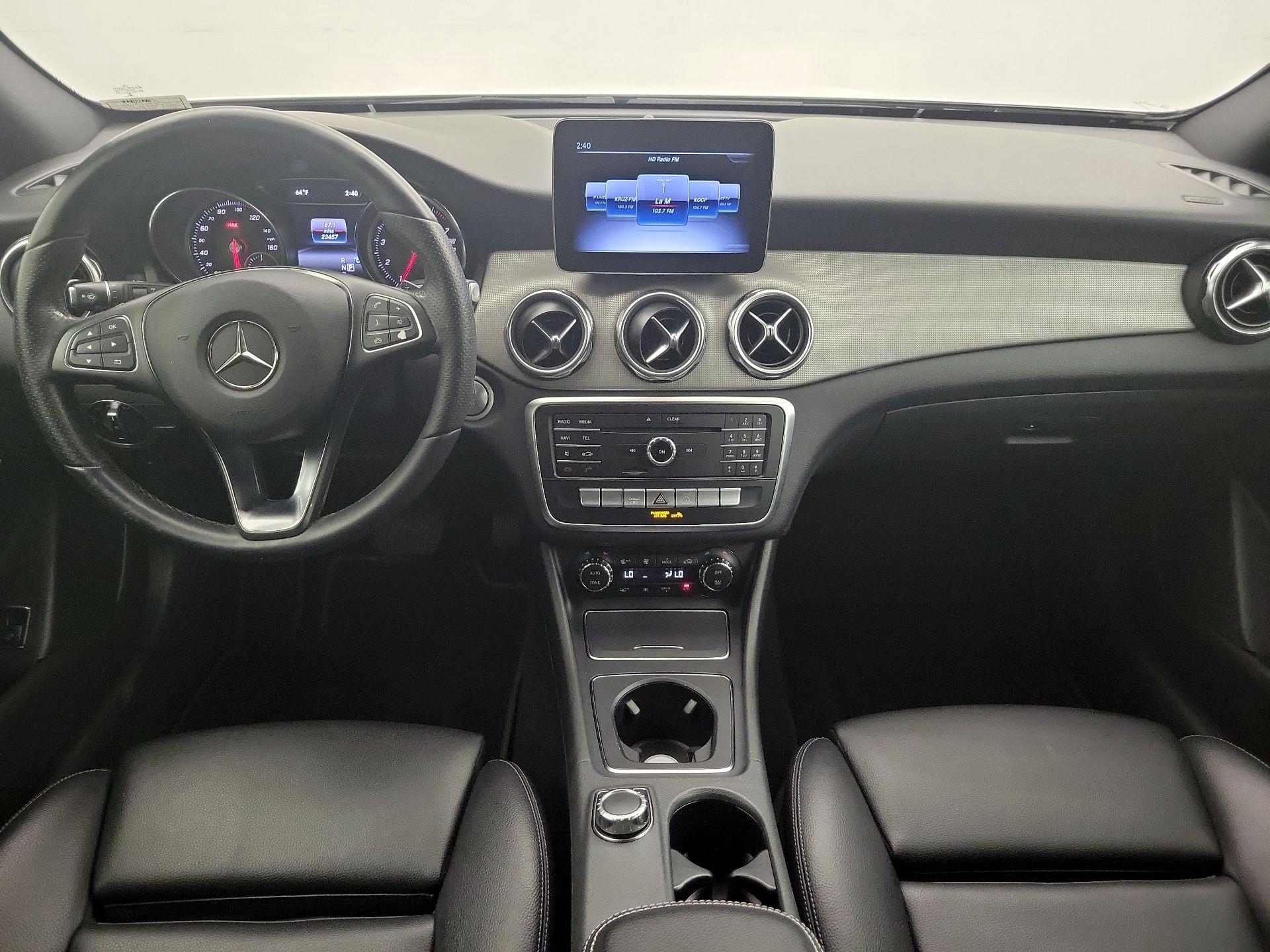 Thumbnail: 2019 Mercedes-Benz GLA - 9