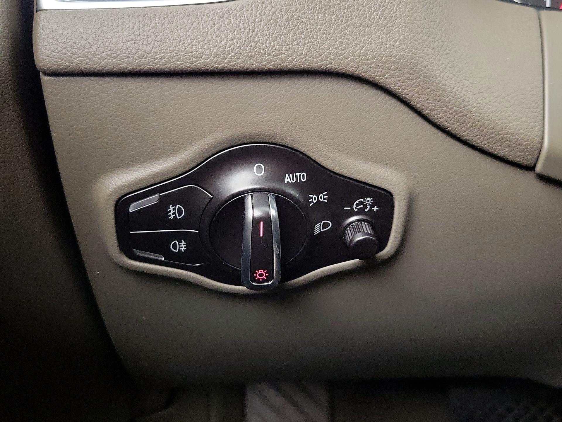 Thumbnail: 2015 Audi Q5 - 13