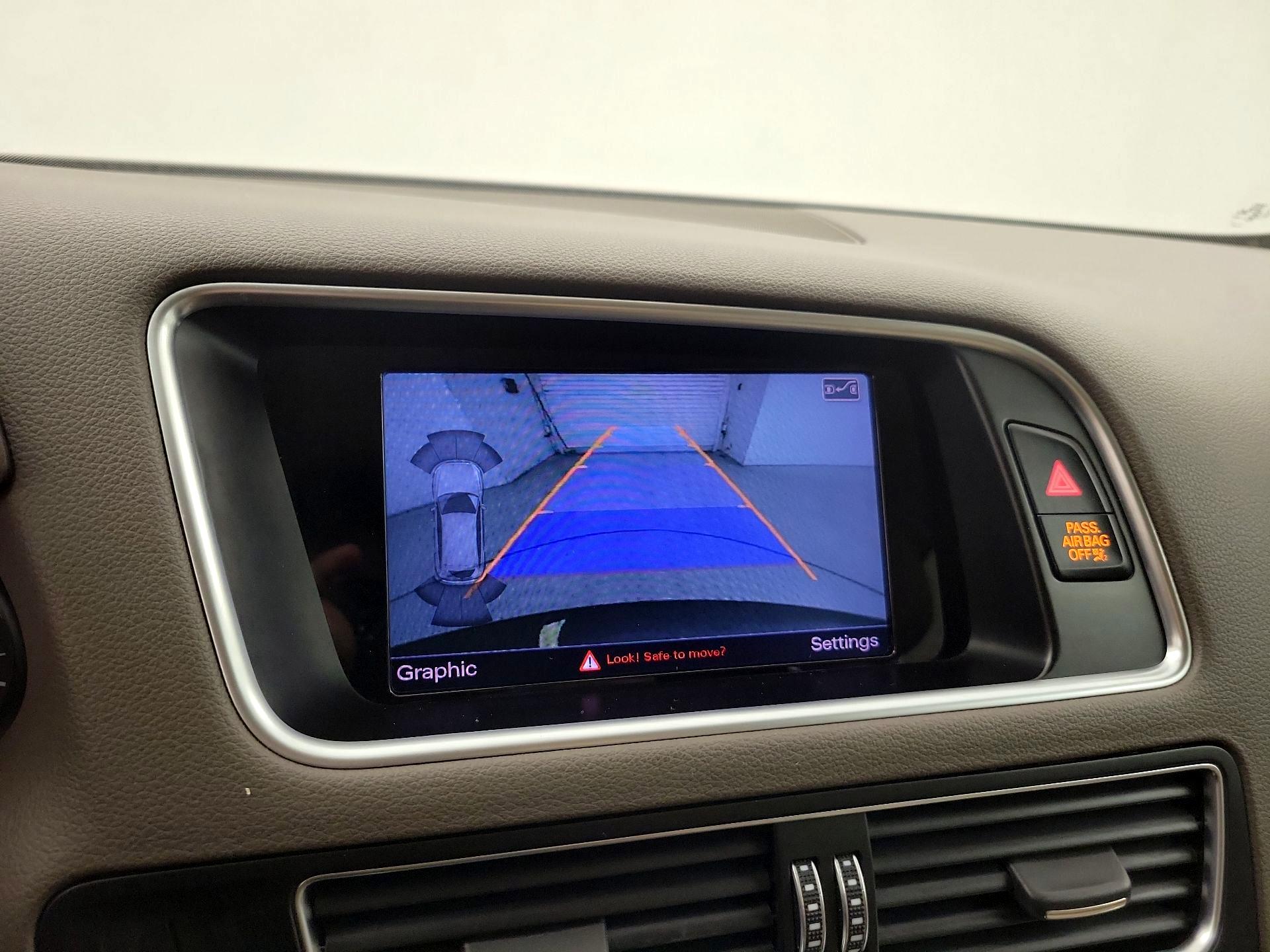 Thumbnail: 2015 Audi Q5 - 15