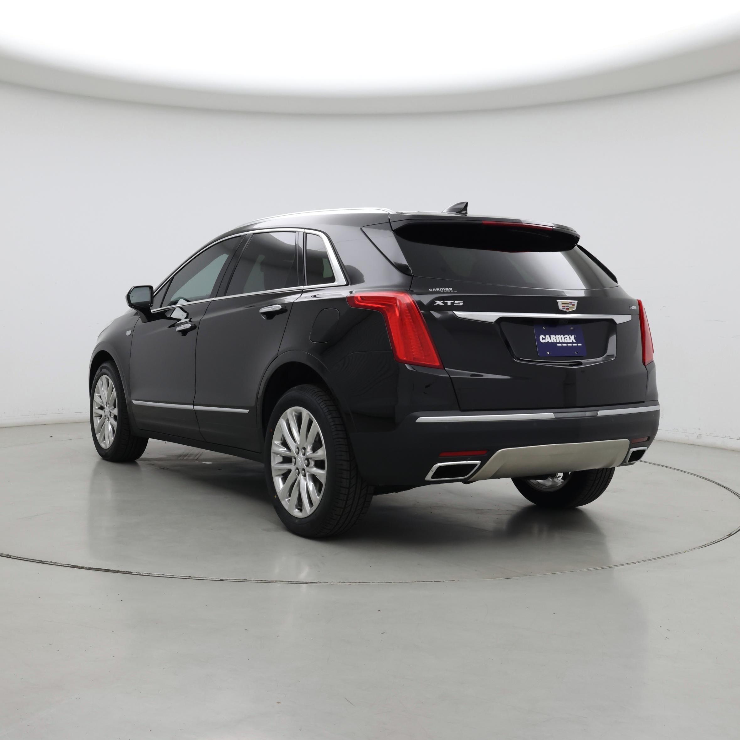Thumbnail: 2018 Cadillac XT5 - 2