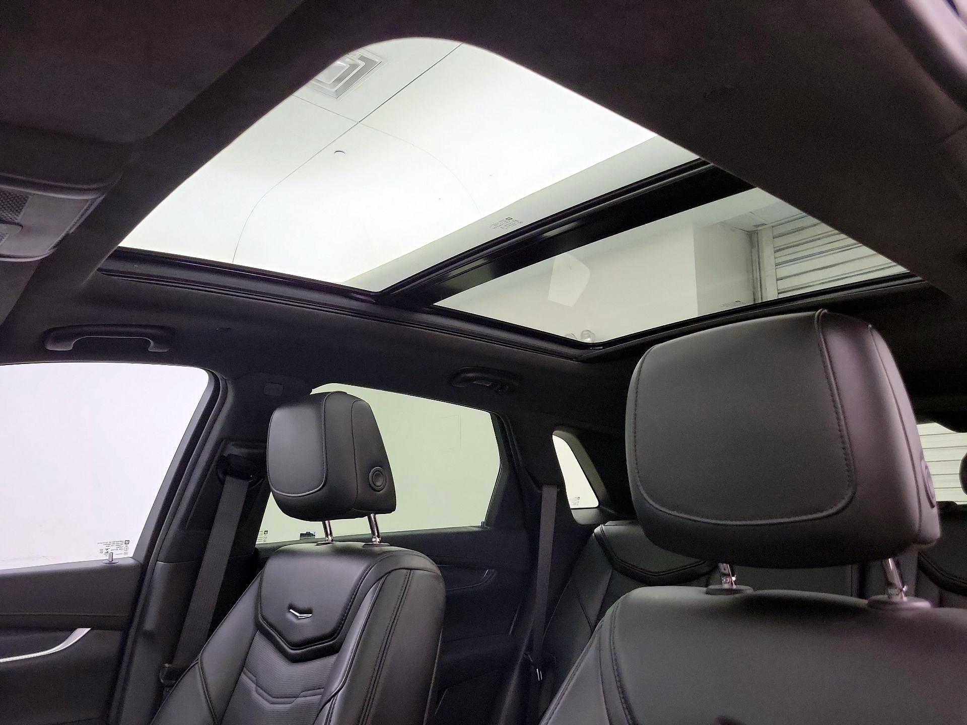 Thumbnail: 2018 Cadillac XT5 - 20