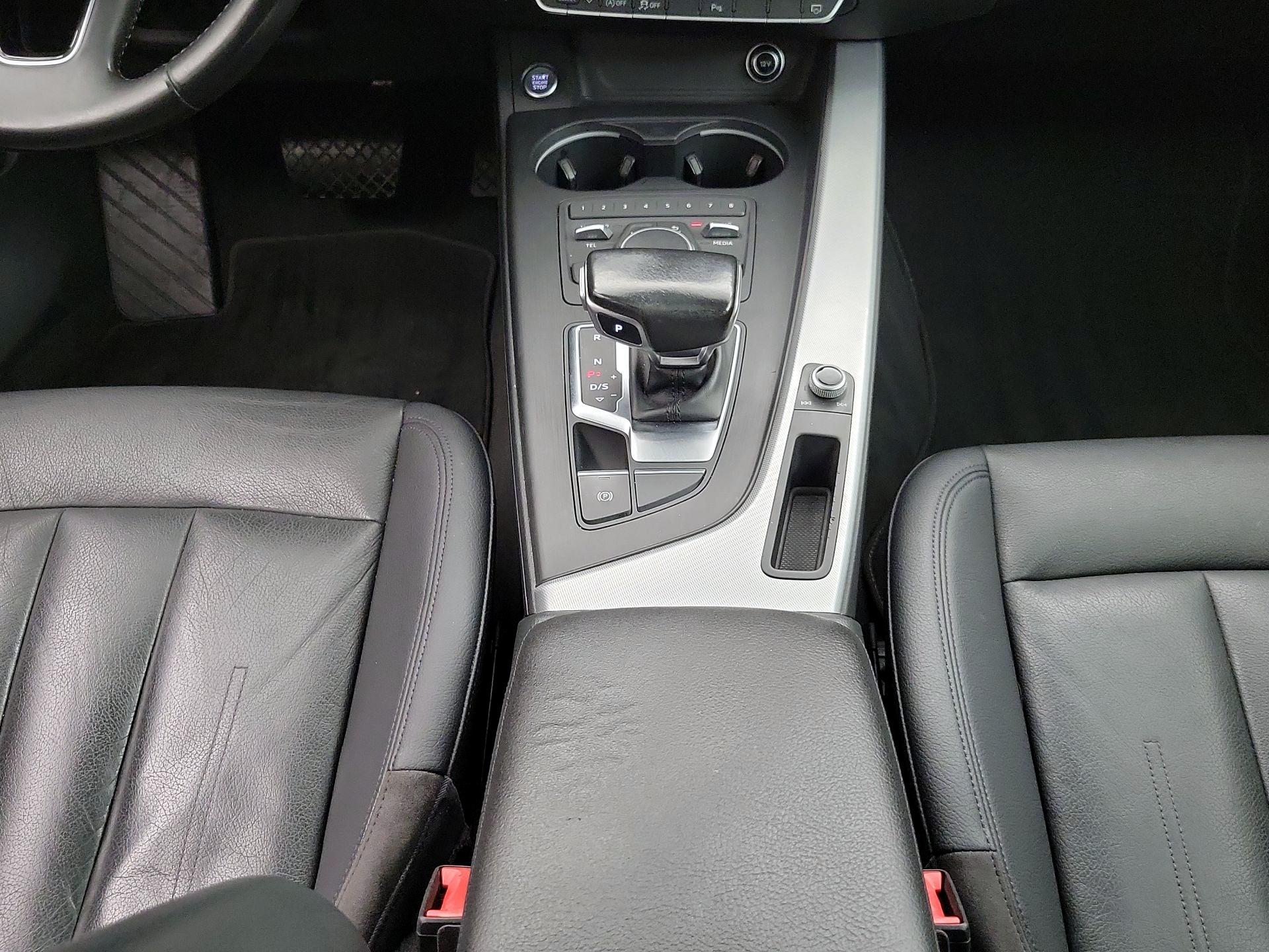 Thumbnail: 2017 Audi A4 - 17