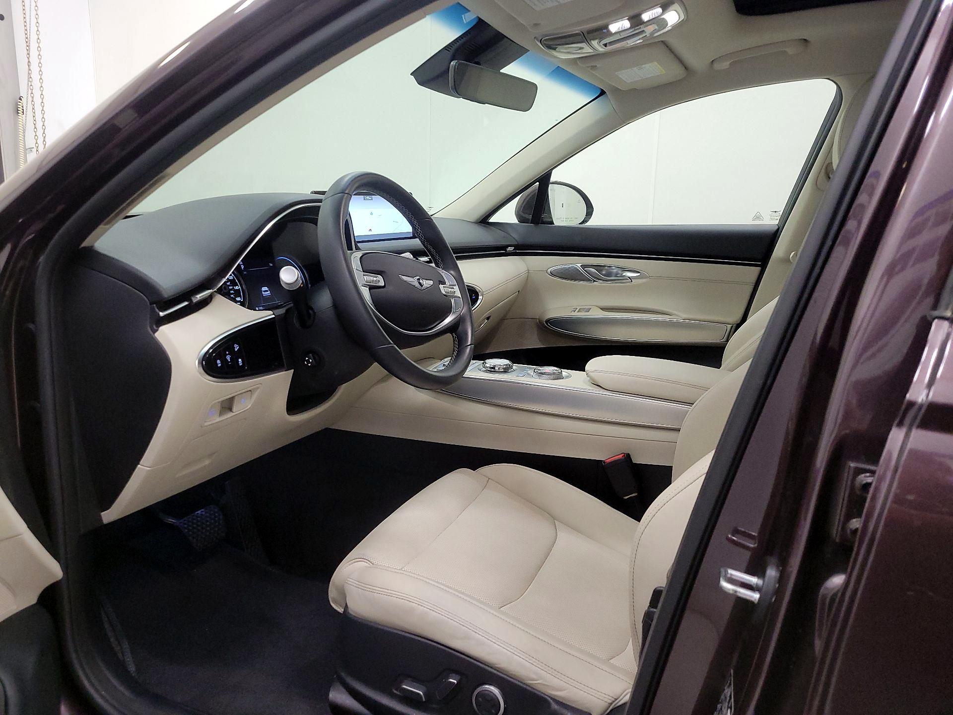 Thumbnail: 2022 Genesis GV70 - 11