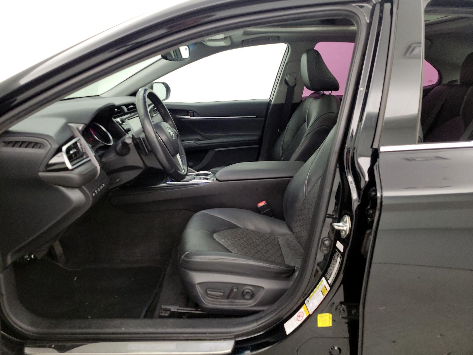 Thumbnail: 2018 Toyota Camry - 11