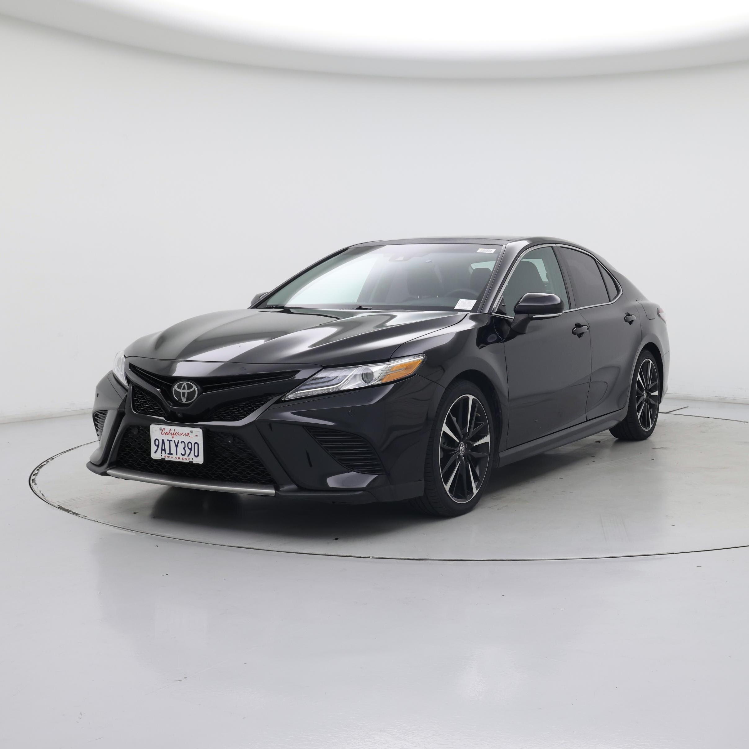 Thumbnail: 2018 Toyota Camry - 4