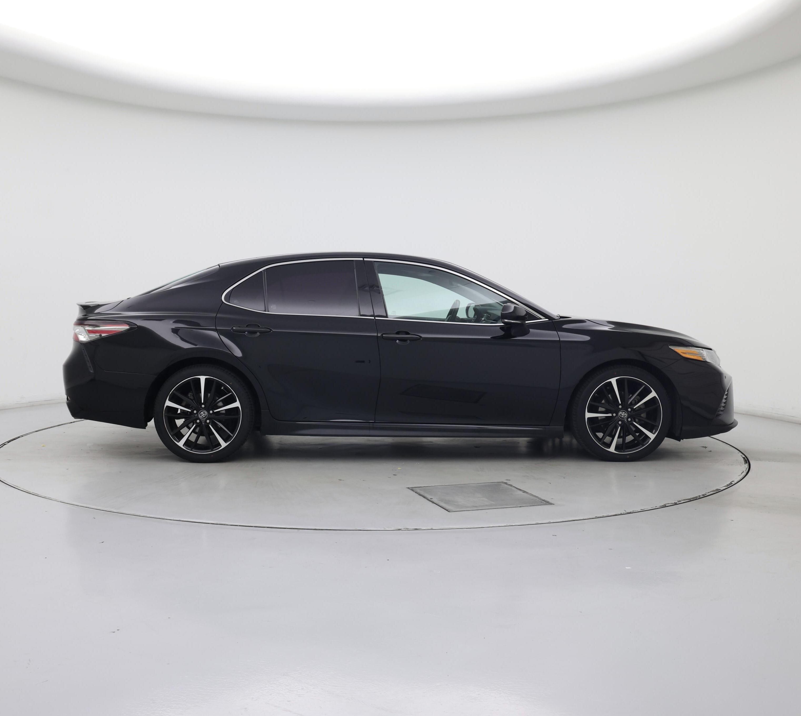 Thumbnail: 2018 Toyota Camry - 7