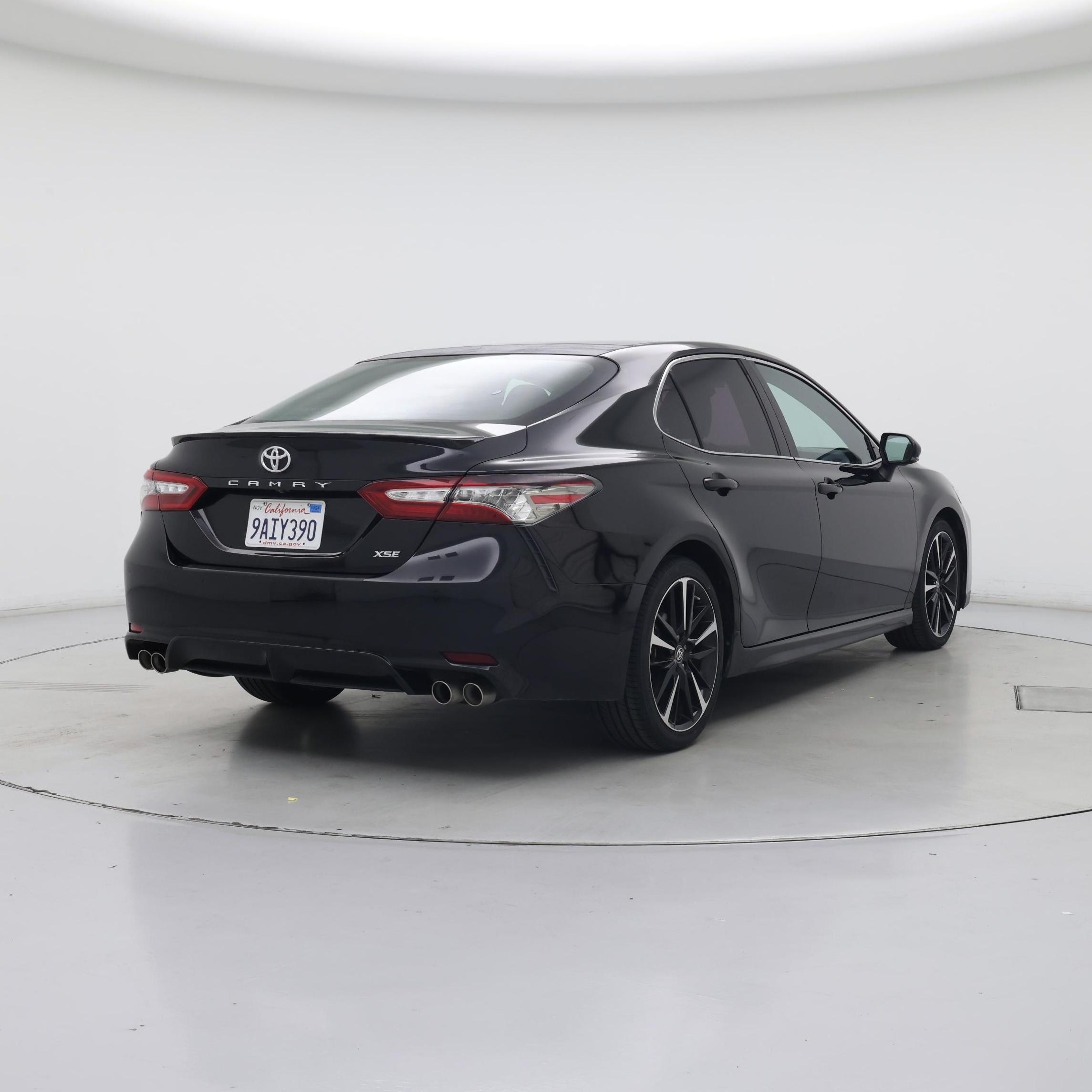 Thumbnail: 2018 Toyota Camry - 8