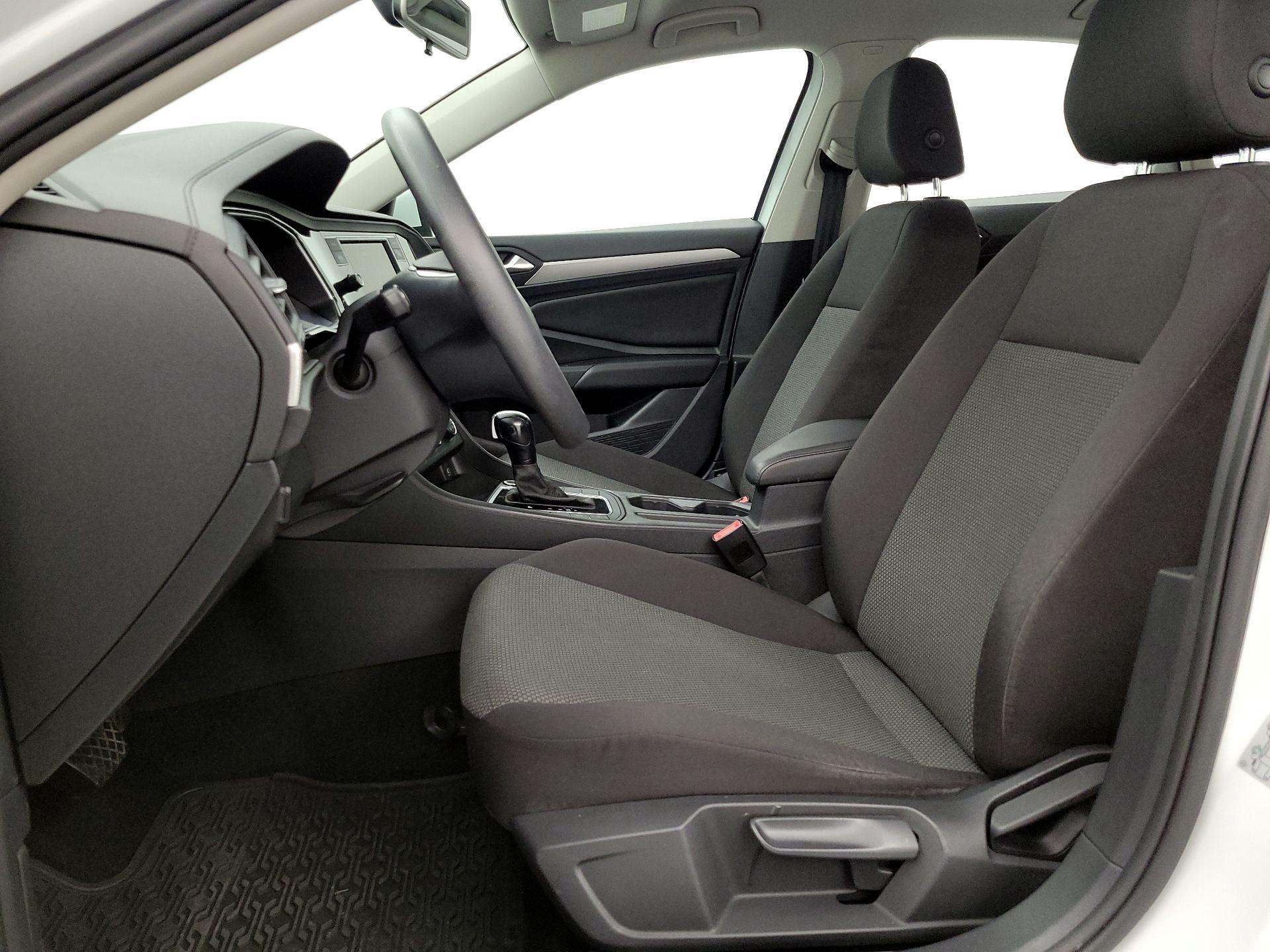 Thumbnail: 2019 Volkswagen Jetta - 11