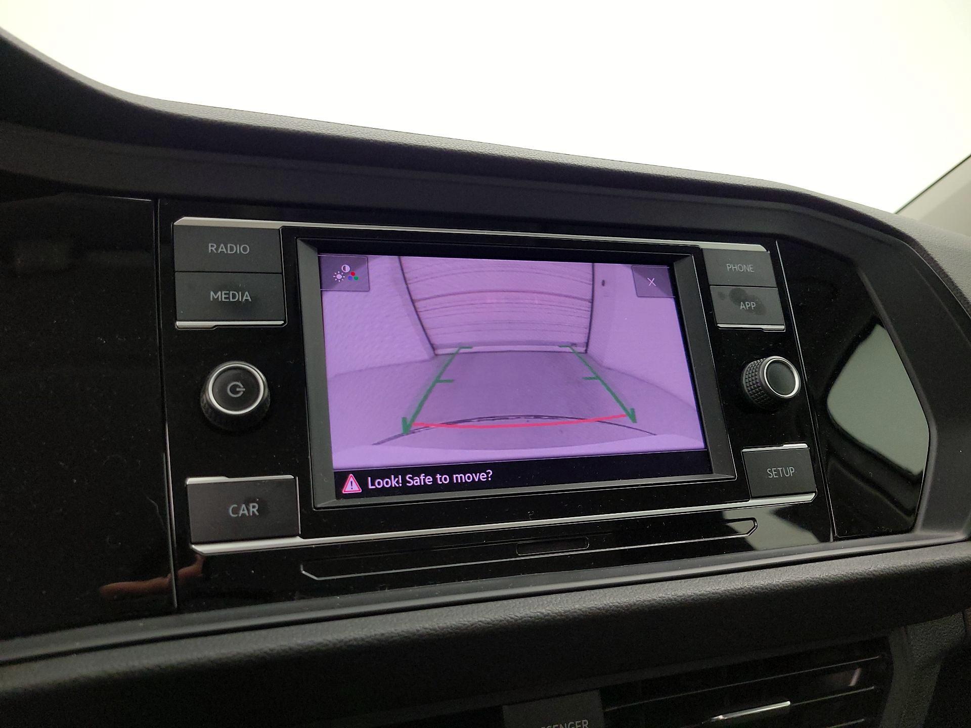 Thumbnail: 2019 Volkswagen Jetta - 14