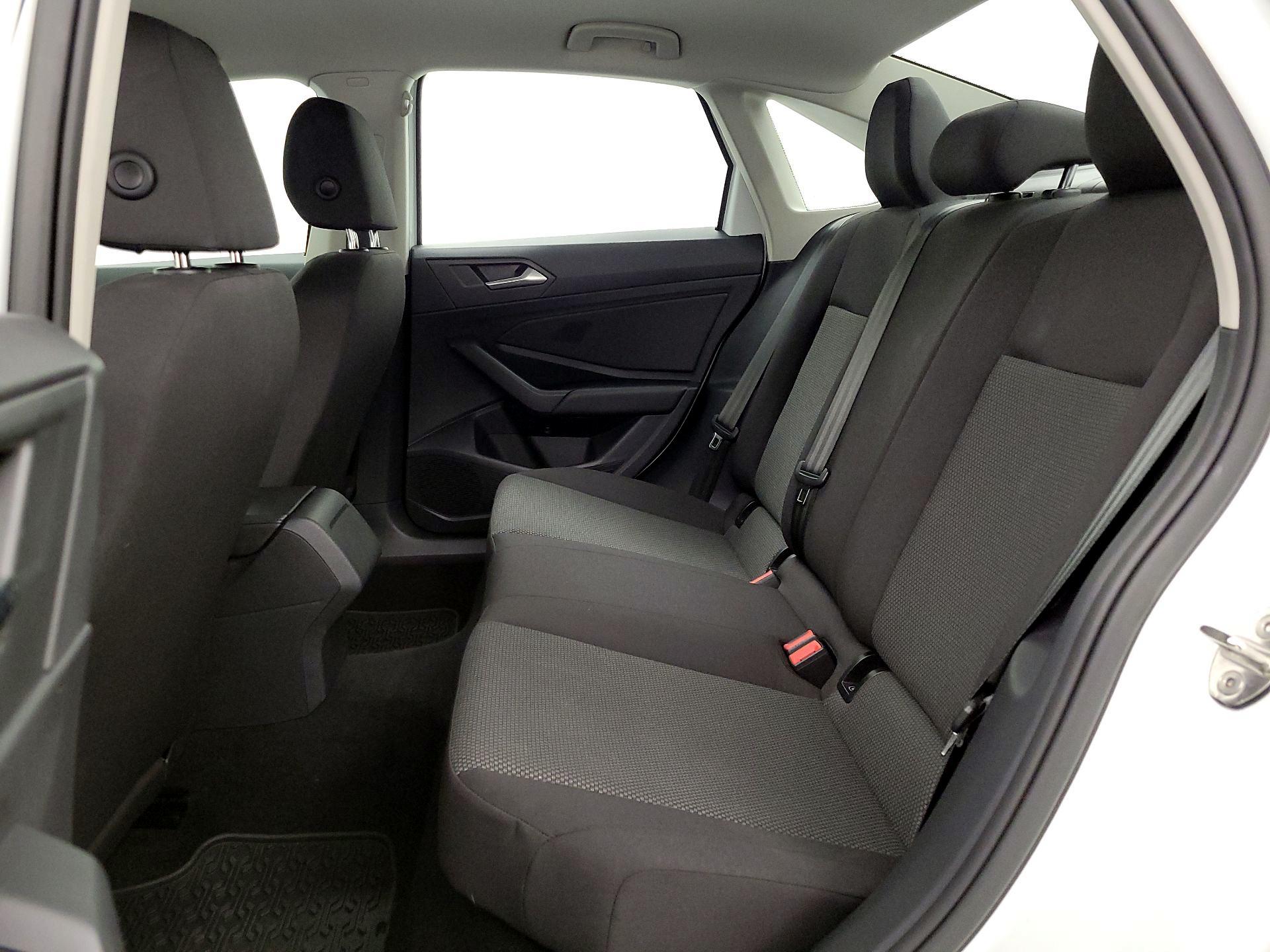 Thumbnail: 2019 Volkswagen Jetta - 19